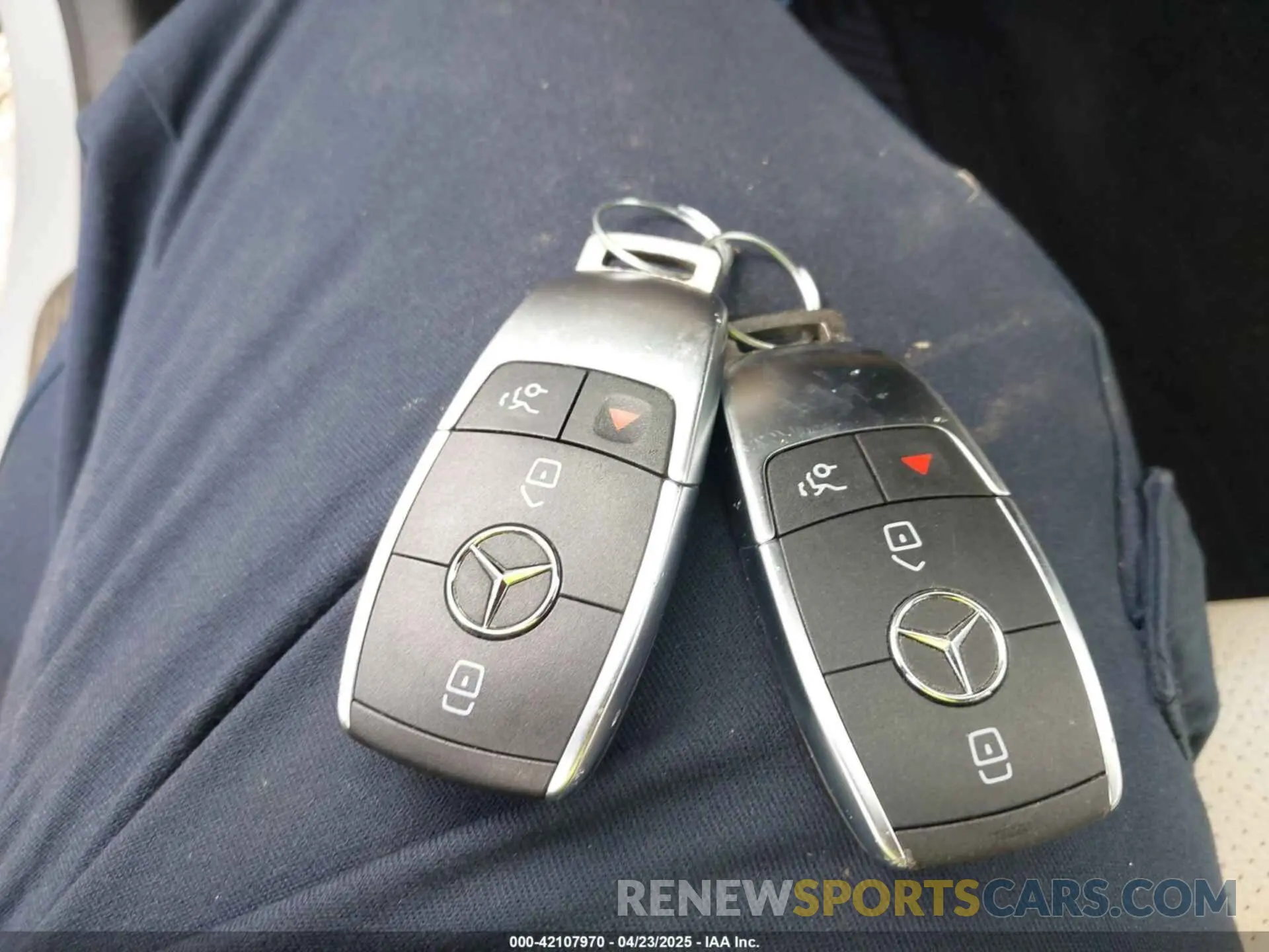 11 Photograph of a damaged car WDDWF8EBXLR526028 MERCEDES-BENZ C 300 2020