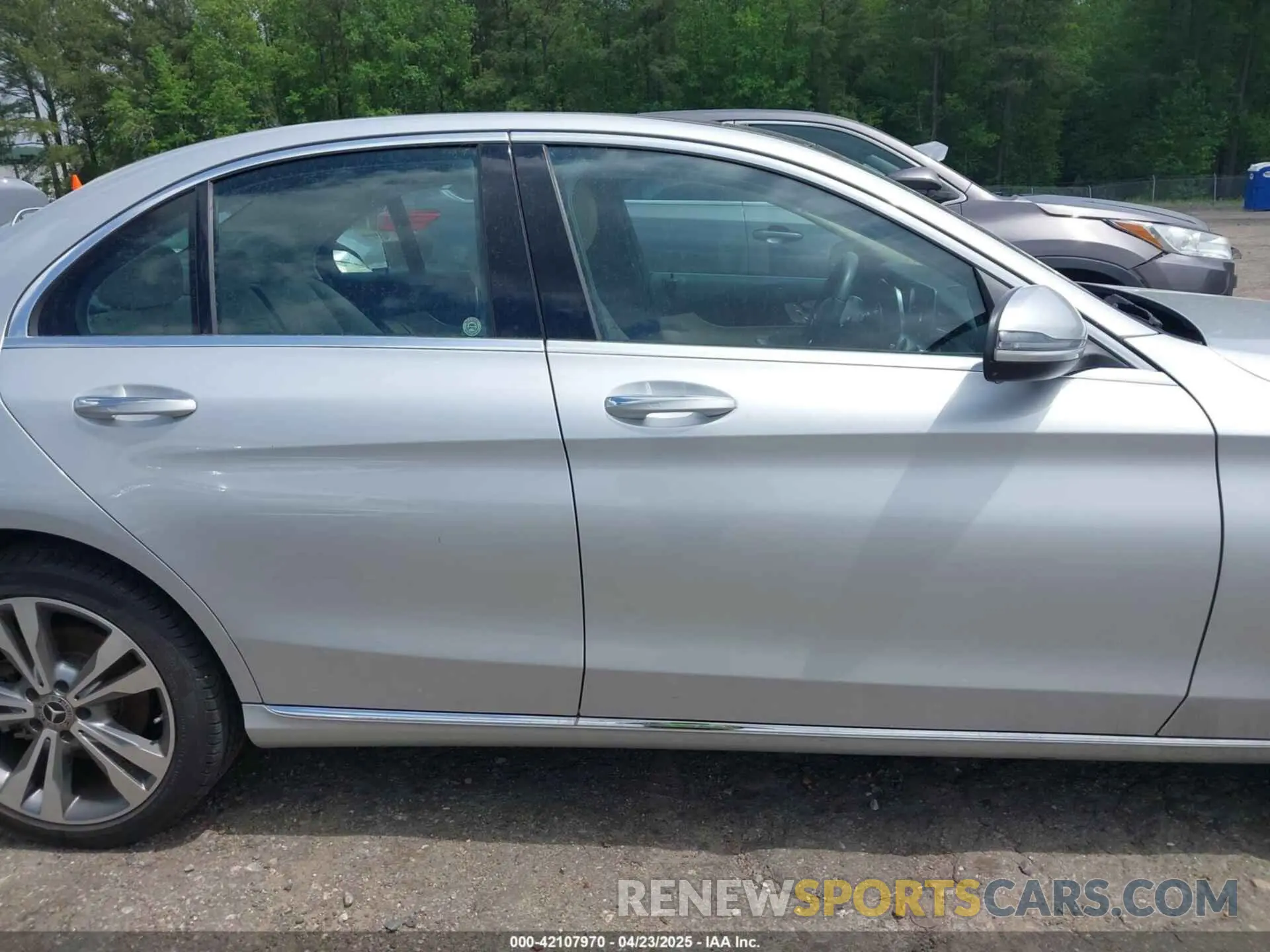 14 Photograph of a damaged car WDDWF8EBXLR526028 MERCEDES-BENZ C 300 2020