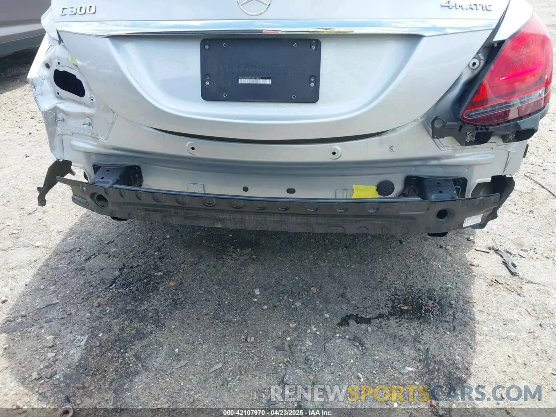 6 Photograph of a damaged car WDDWF8EBXLR526028 MERCEDES-BENZ C 300 2020