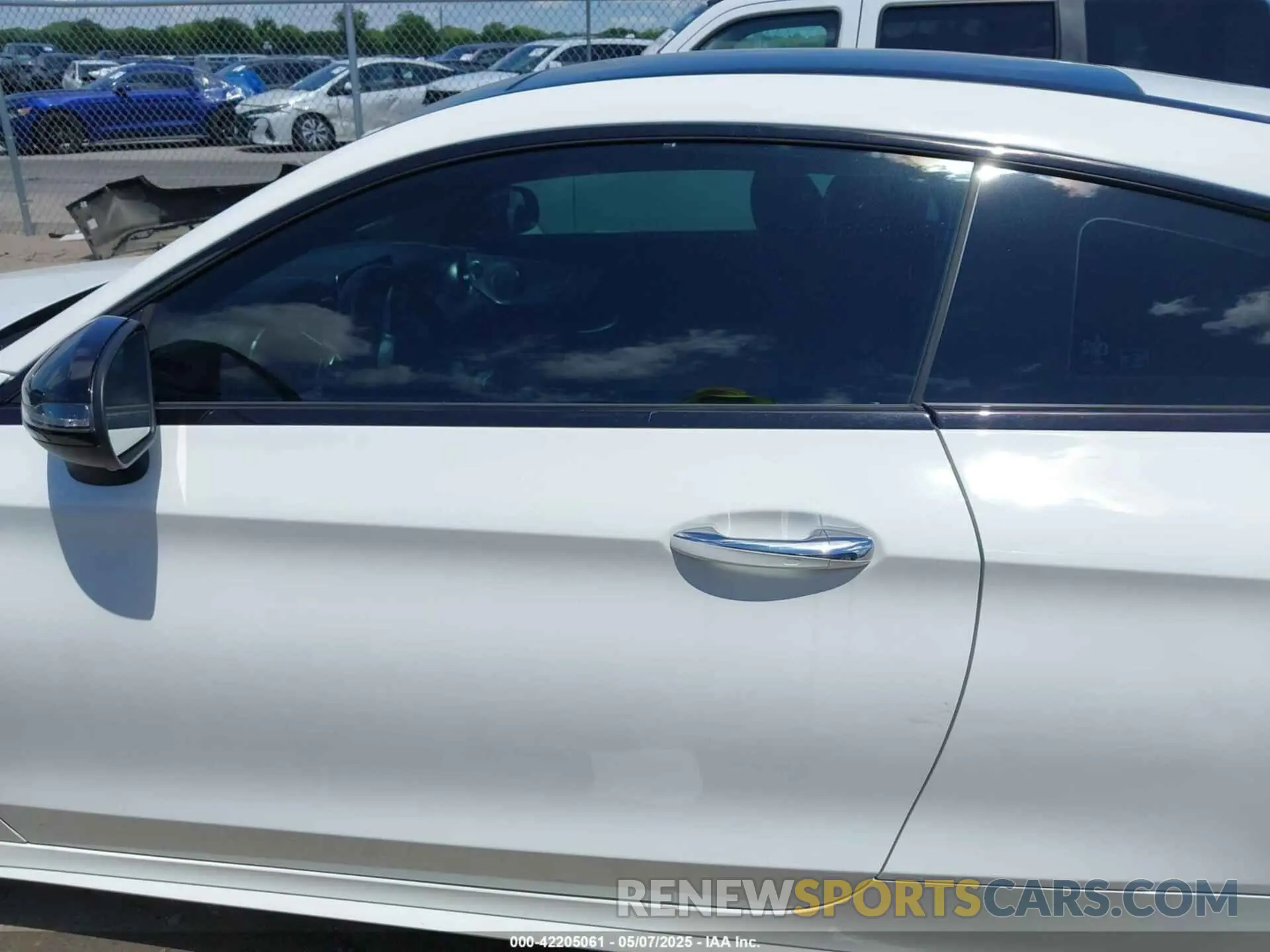 14 Photograph of a damaged car WDDWJ8DB7LF942328 MERCEDES-BENZ C 300 2020