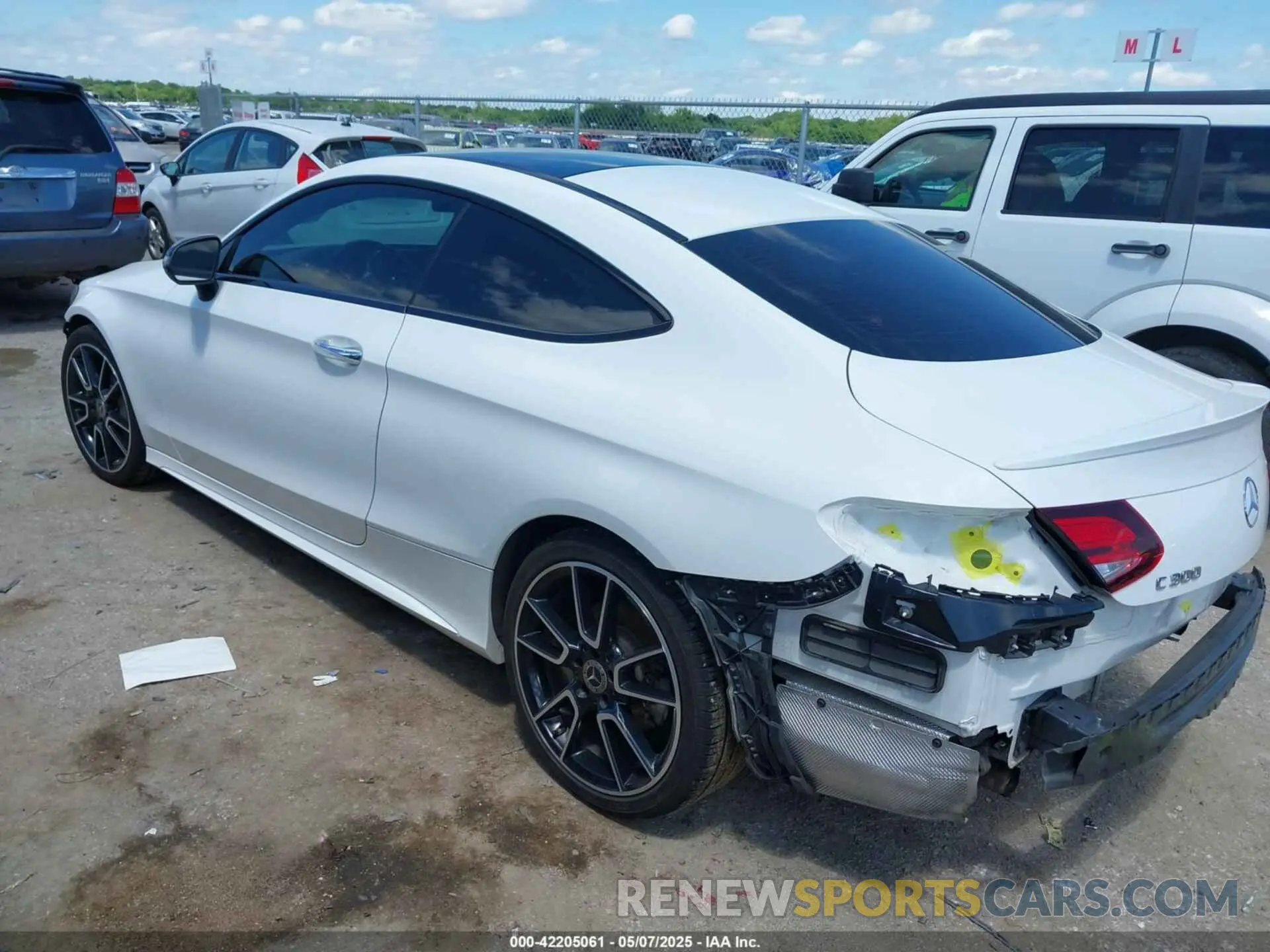 3 Photograph of a damaged car WDDWJ8DB7LF942328 MERCEDES-BENZ C 300 2020