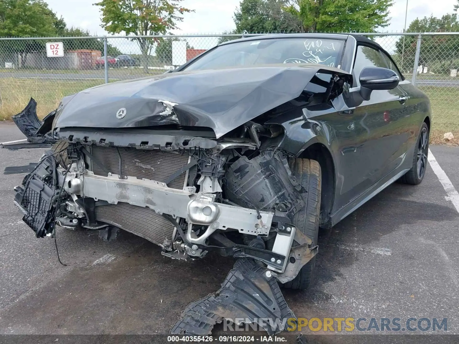 2 Photograph of a damaged car WDDWK8DB8LF940620 MERCEDES-BENZ C 300 2020