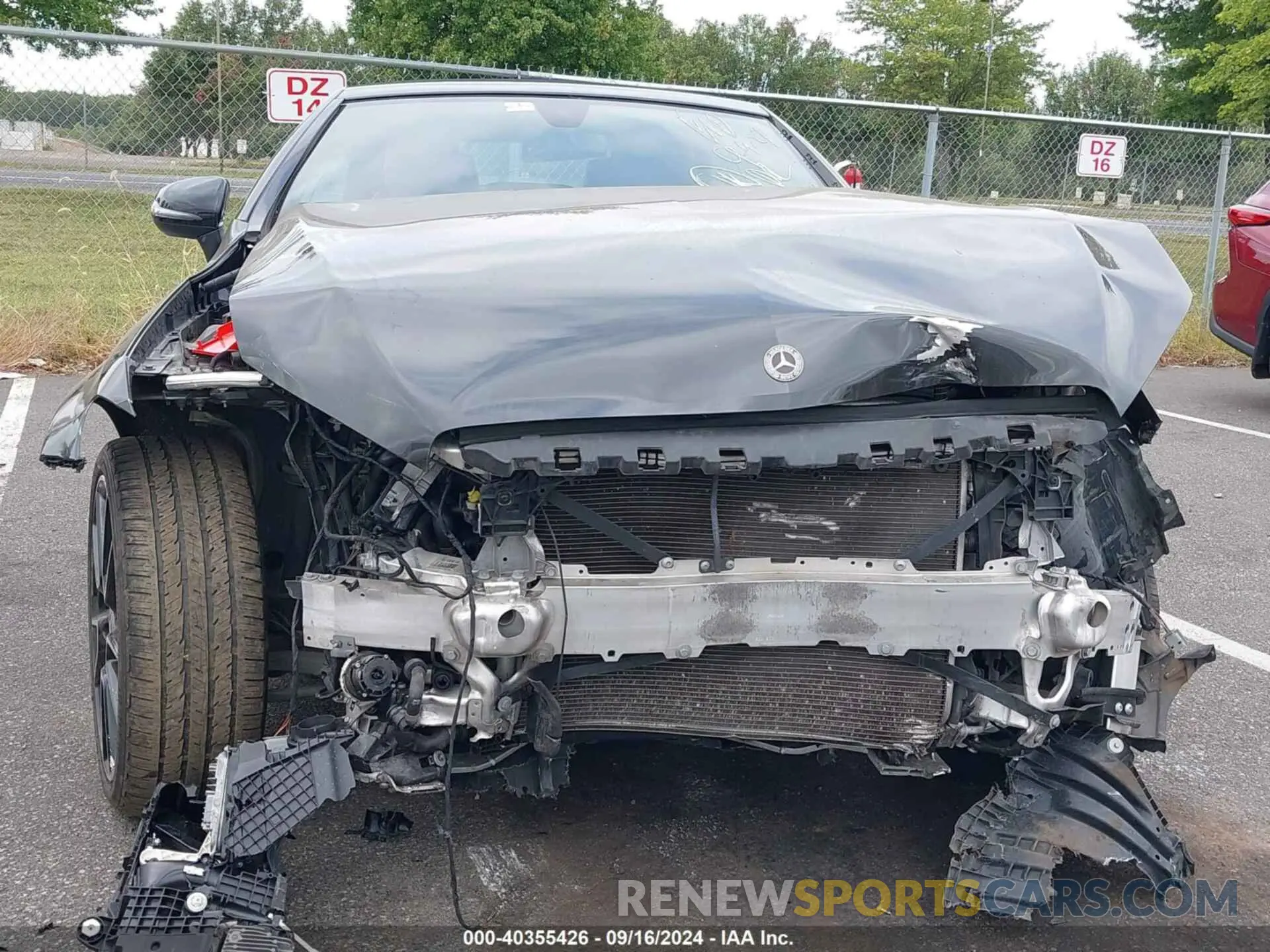 6 Photograph of a damaged car WDDWK8DB8LF940620 MERCEDES-BENZ C 300 2020