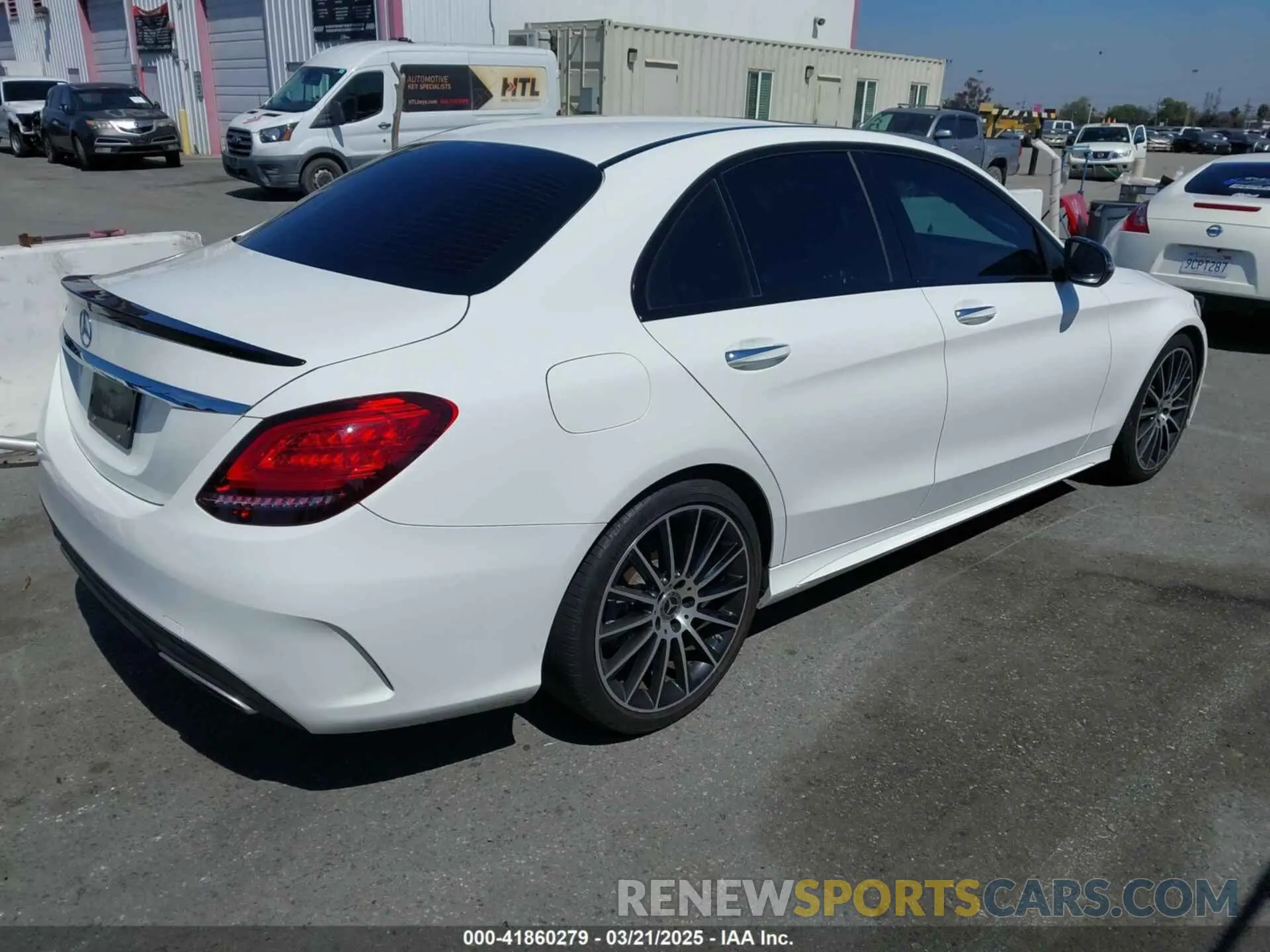 4 Photograph of a damaged car W1KWF8DB1MR607826 MERCEDES-BENZ C 300 2021