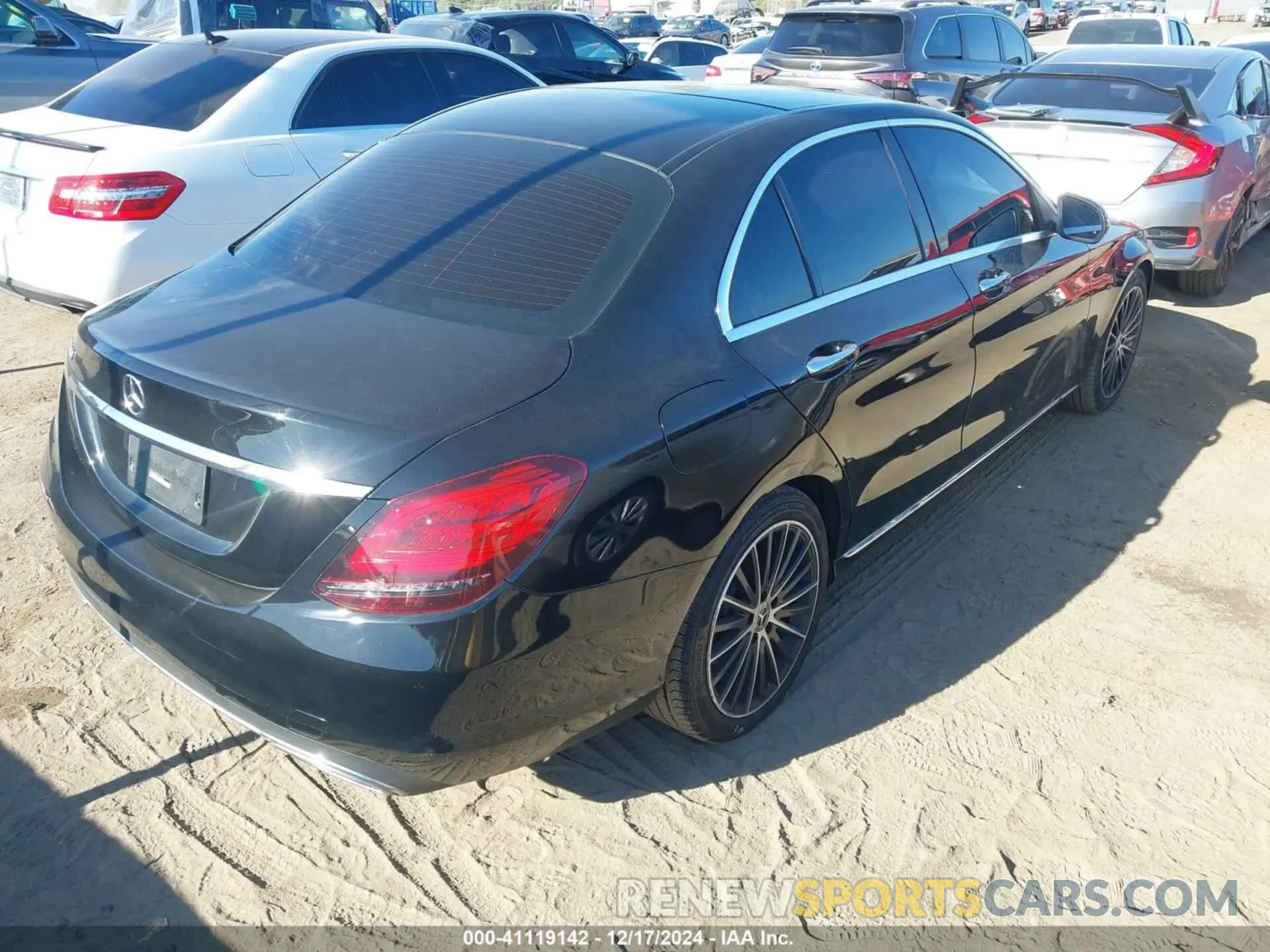 4 Photograph of a damaged car W1KWF8DB1MR609950 MERCEDES-BENZ C 300 2021