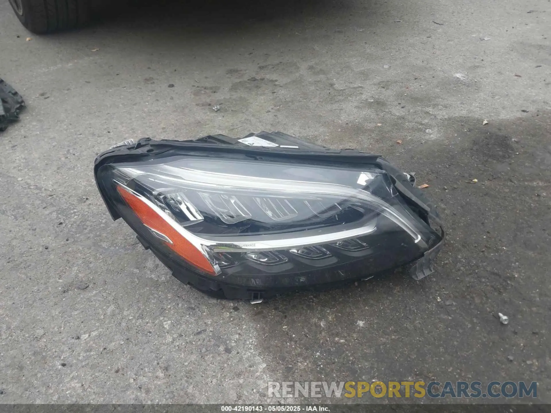 12 Photograph of a damaged car W1KWF8DB5MR650484 MERCEDES-BENZ C 300 2021