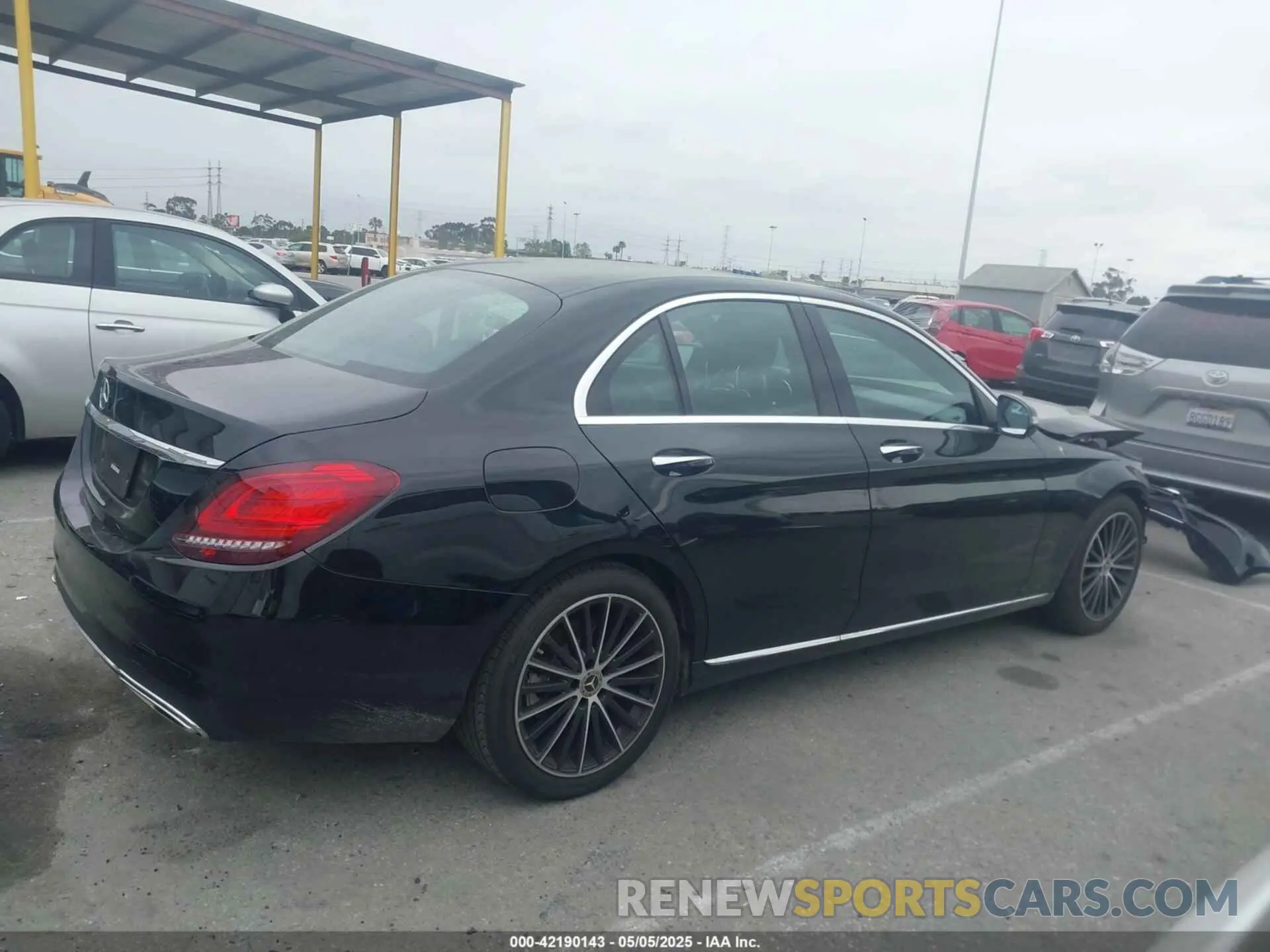 14 Photograph of a damaged car W1KWF8DB5MR650484 MERCEDES-BENZ C 300 2021