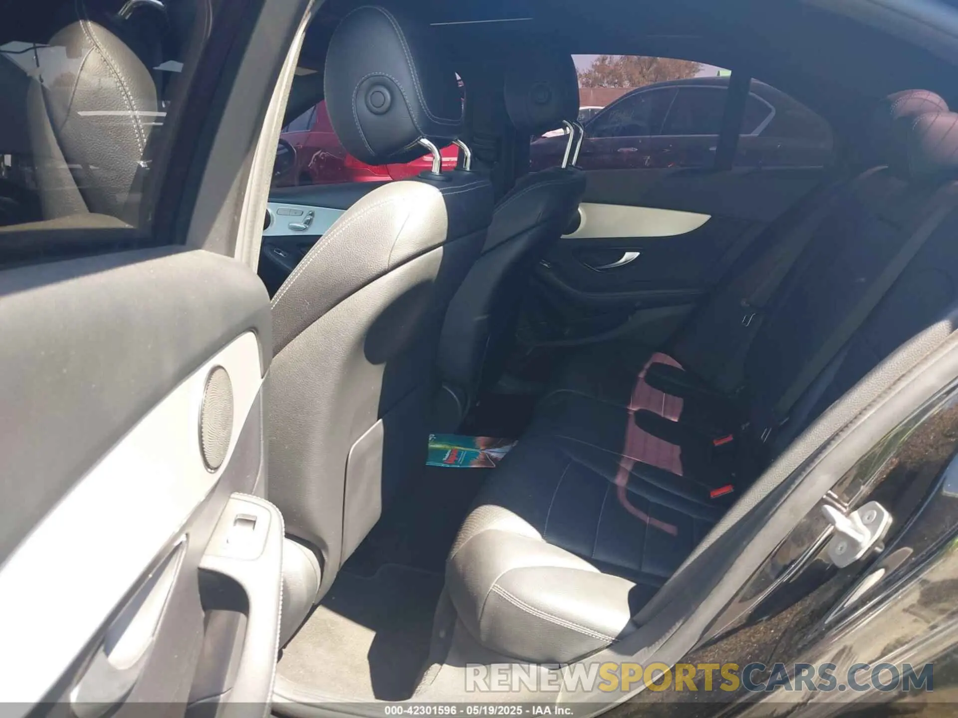8 Photograph of a damaged car W1KWF8DB6MR644368 MERCEDES-BENZ C 300 2021