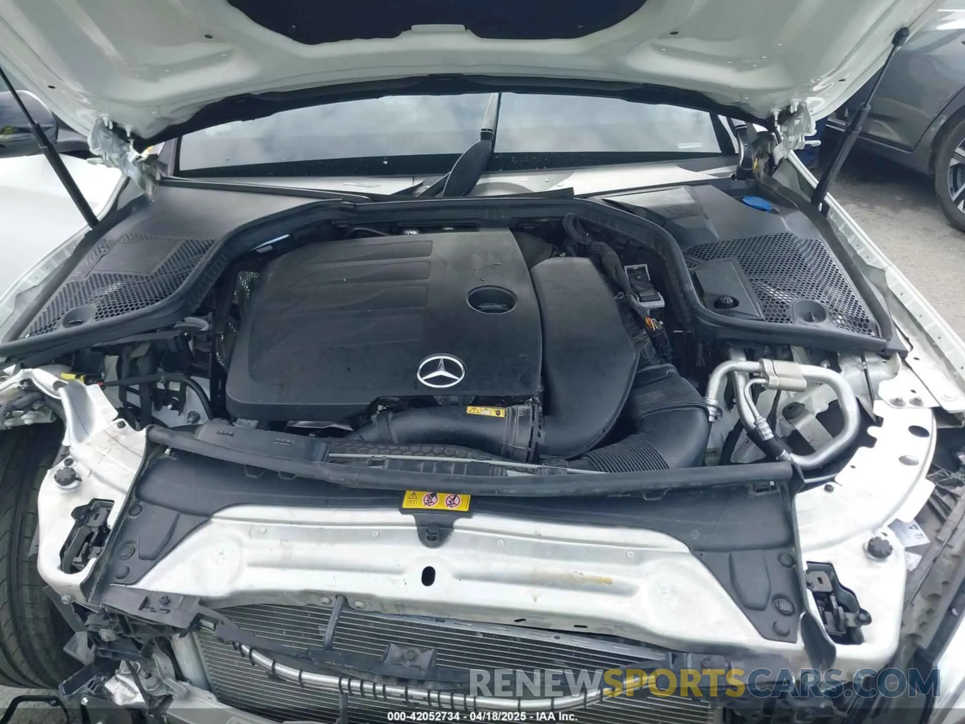 10 Photograph of a damaged car W1KWF8DB7MR609791 MERCEDES-BENZ C 300 2021