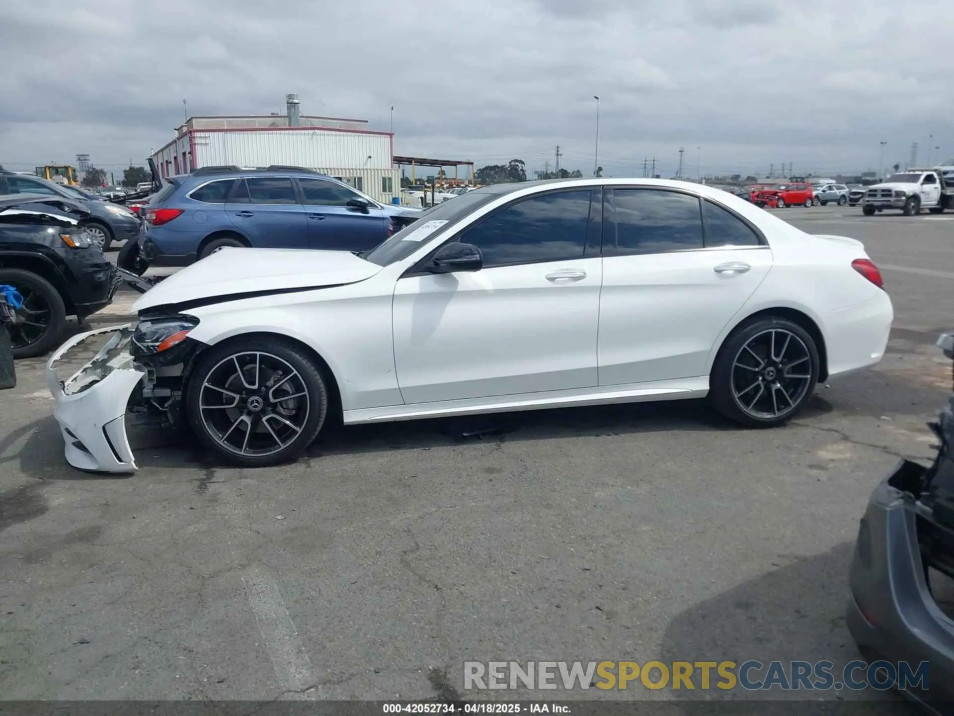 14 Photograph of a damaged car W1KWF8DB7MR609791 MERCEDES-BENZ C 300 2021
