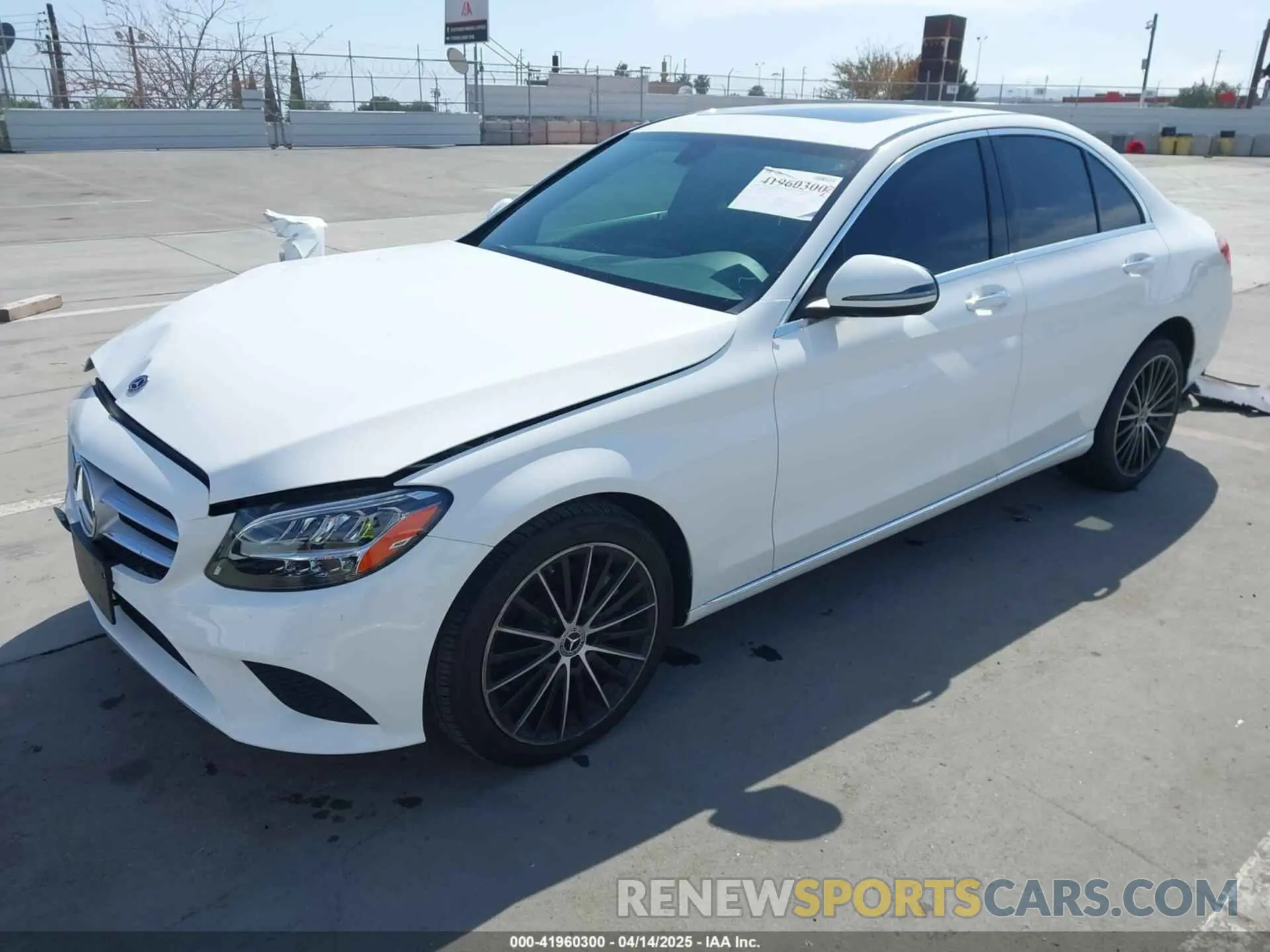 2 Photograph of a damaged car W1KWF8DB9MR611445 MERCEDES-BENZ C 300 2021