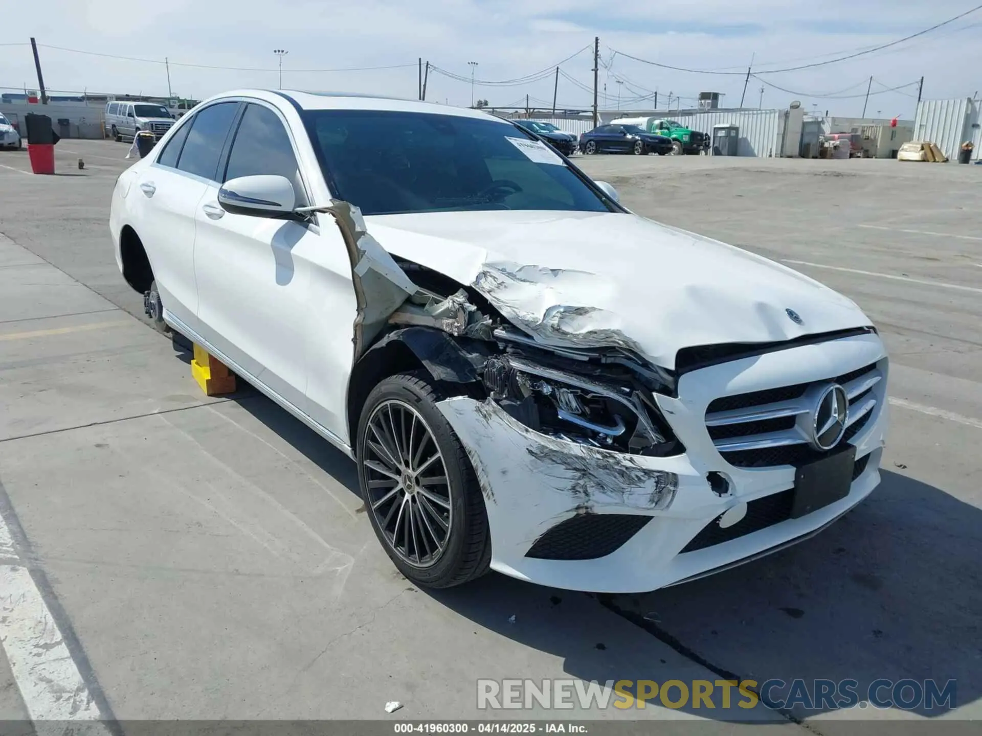 6 Photograph of a damaged car W1KWF8DB9MR611445 MERCEDES-BENZ C 300 2021