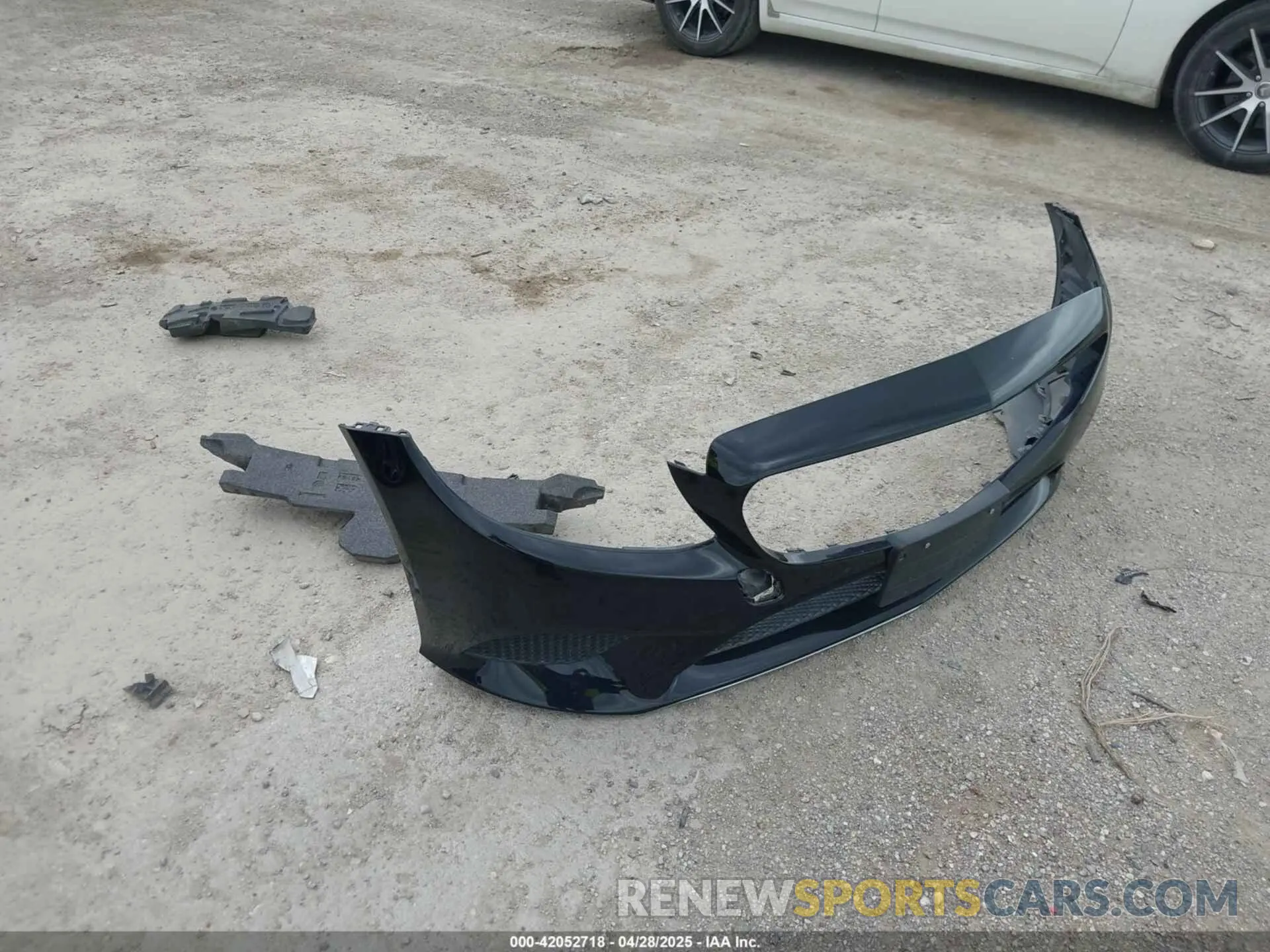12 Photograph of a damaged car W1KWF8DBXMR629291 MERCEDES-BENZ C 300 2021