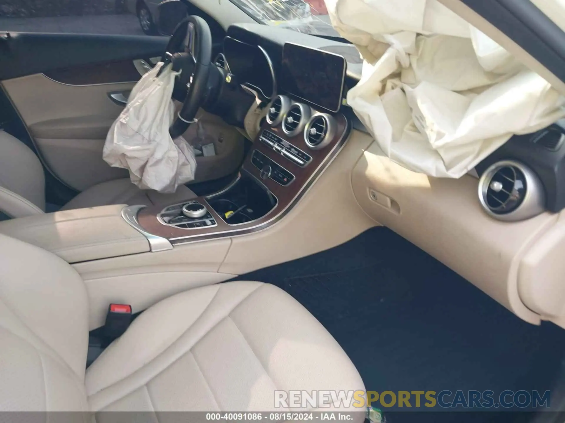 5 Photograph of a damaged car W1KWF8EB2MR637075 MERCEDES-BENZ C 300 2021