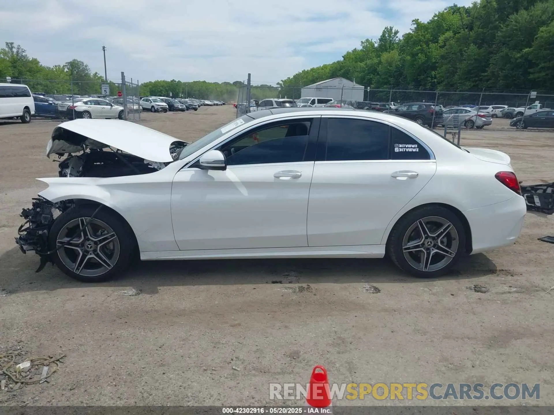 14 Photograph of a damaged car W1KWF8EB4MR639409 MERCEDES-BENZ C 300 2021
