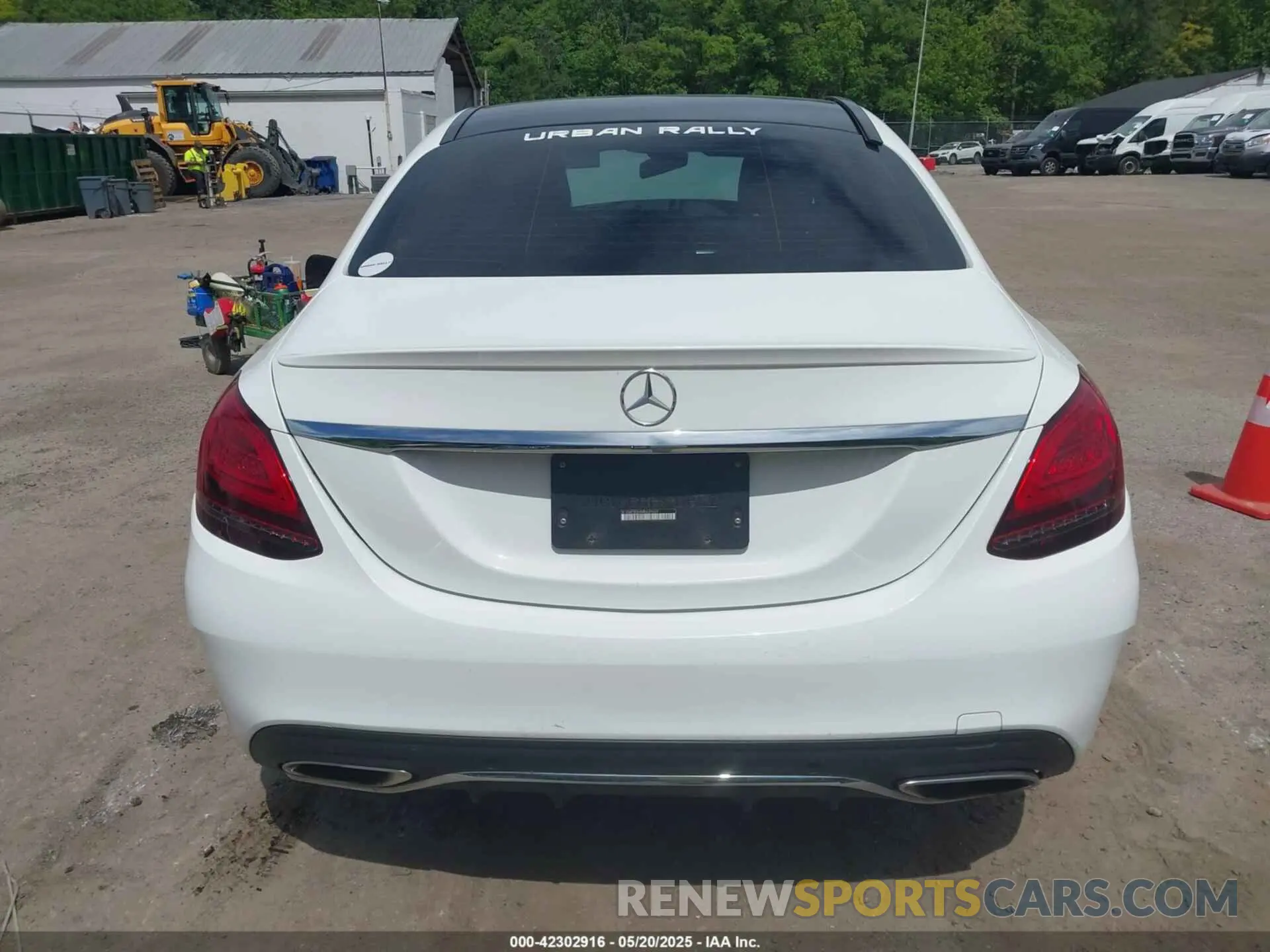 16 Photograph of a damaged car W1KWF8EB4MR639409 MERCEDES-BENZ C 300 2021
