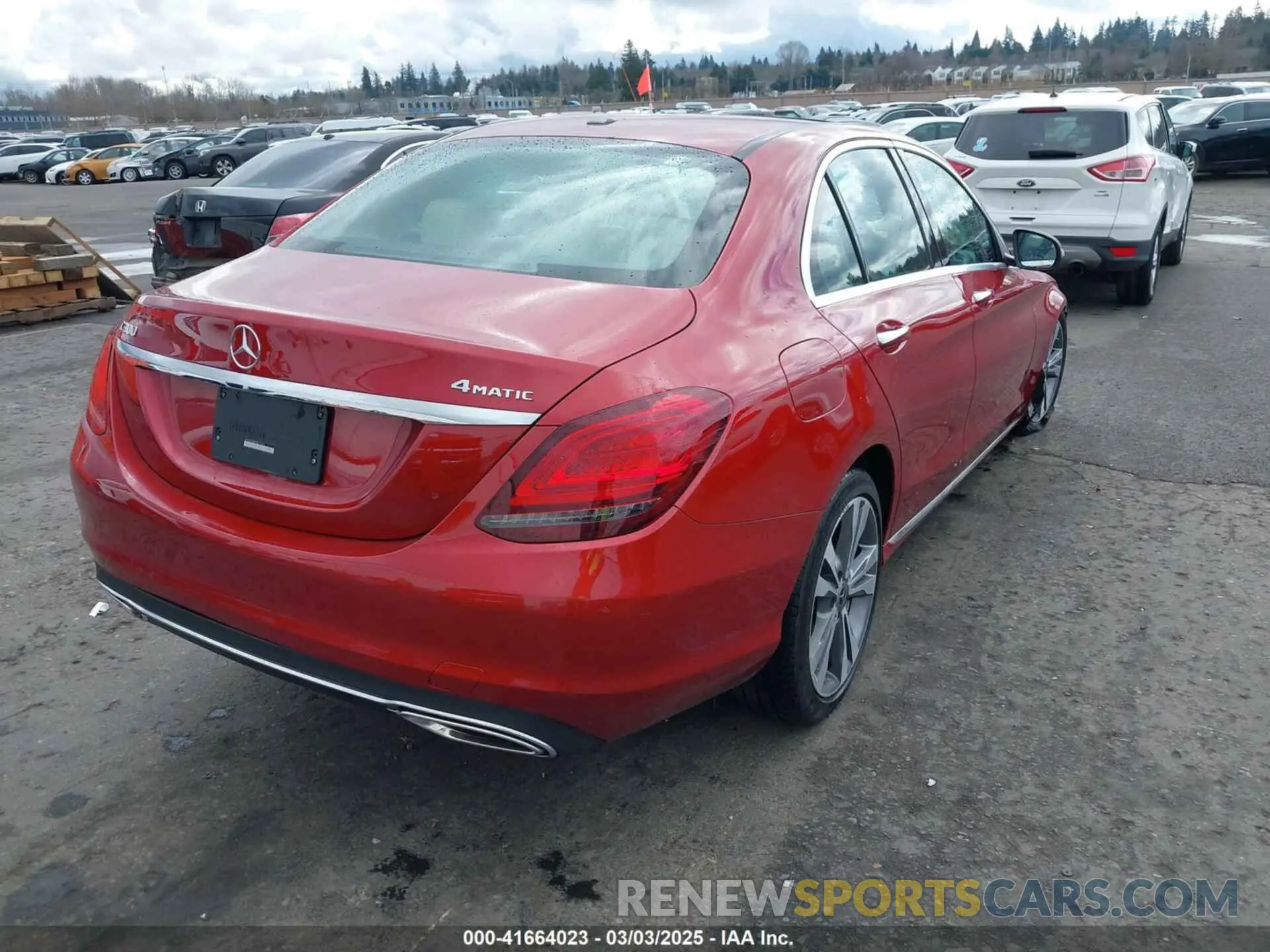 4 Photograph of a damaged car W1KWF8EB5MR622425 MERCEDES-BENZ C 300 2021