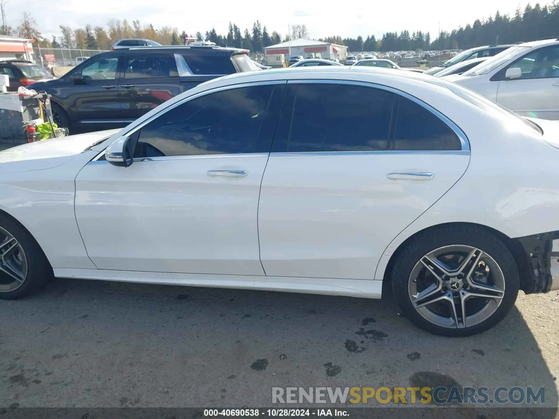 15 Photograph of a damaged car W1KWF8EB9MR609306 MERCEDES-BENZ C 300 2021