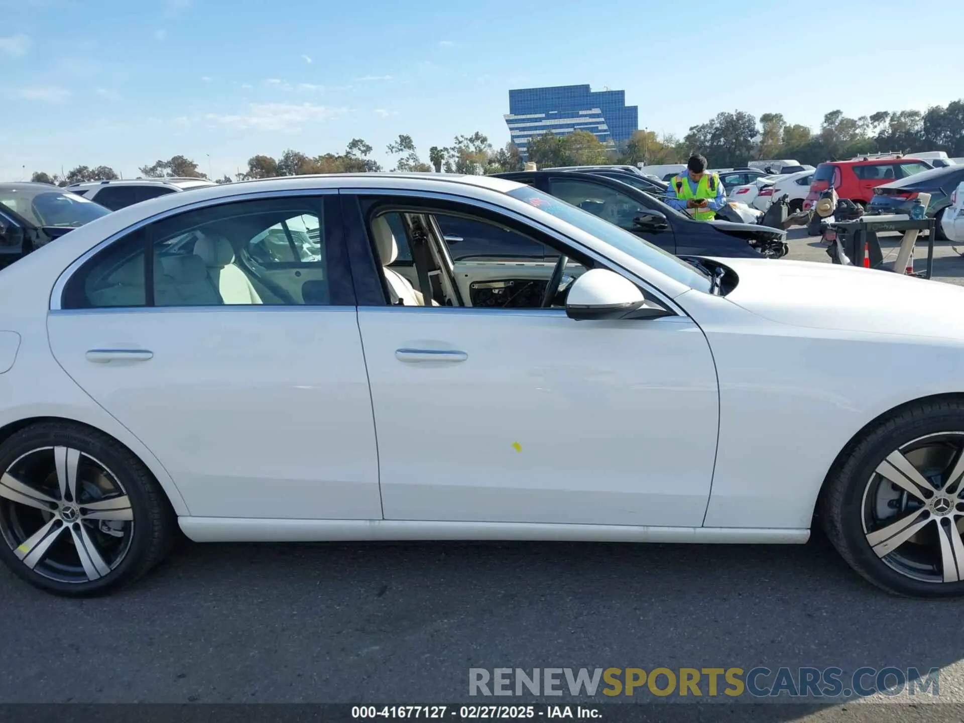 14 Photograph of a damaged car W1KAF4GB0NR020372 MERCEDES-BENZ C 300 2022