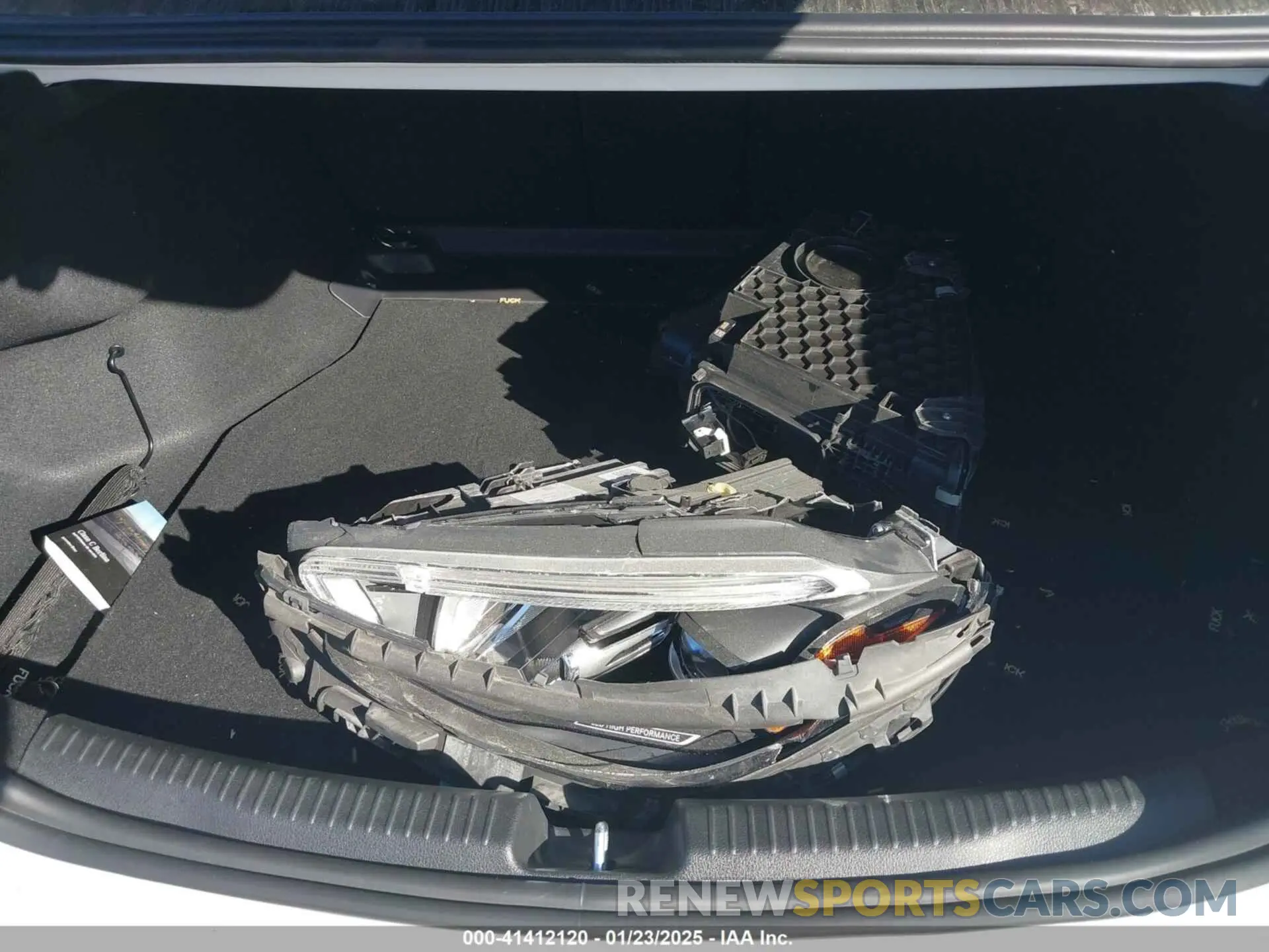 12 Photograph of a damaged car W1KAF4GB4NR020021 MERCEDES-BENZ C 300 2022