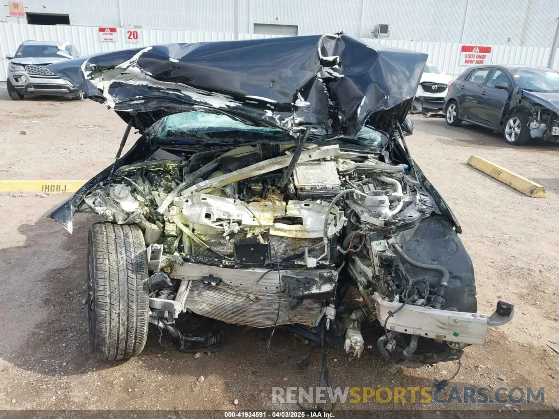 13 Photograph of a damaged car W1KAF4GB4NR036199 MERCEDES-BENZ C 300 2022