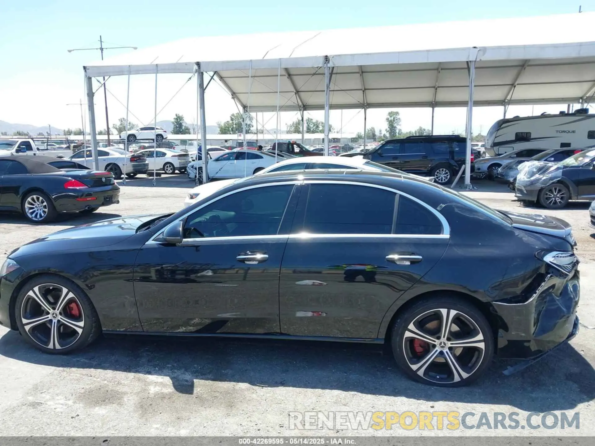 14 Photograph of a damaged car W1KAF4GB8NR066743 MERCEDES-BENZ C 300 2022