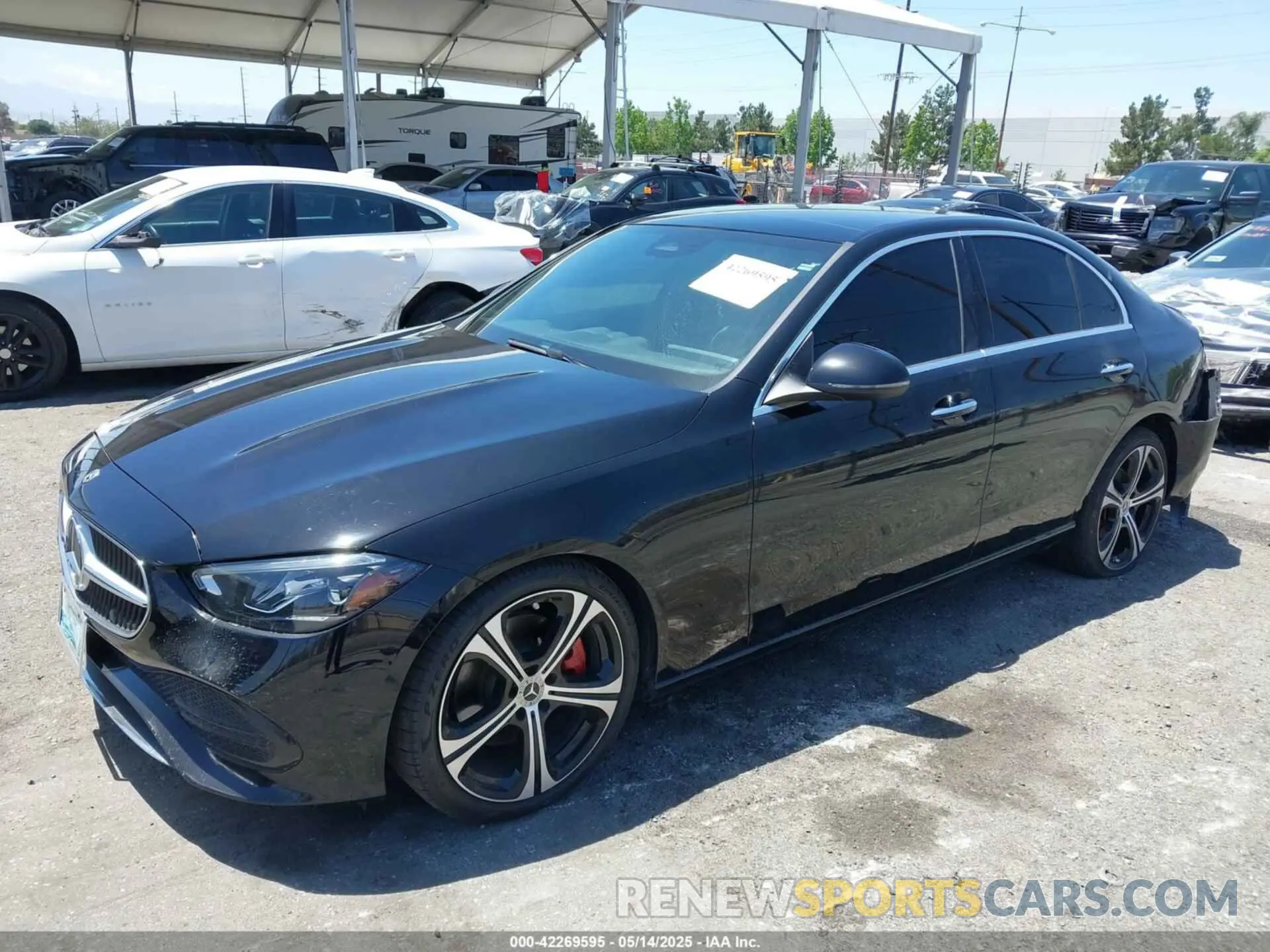 2 Photograph of a damaged car W1KAF4GB8NR066743 MERCEDES-BENZ C 300 2022