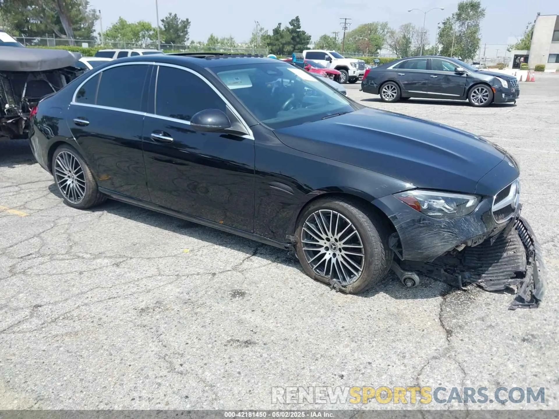 1 Photograph of a damaged car W1KAF4GB9NR017910 MERCEDES-BENZ C 300 2022