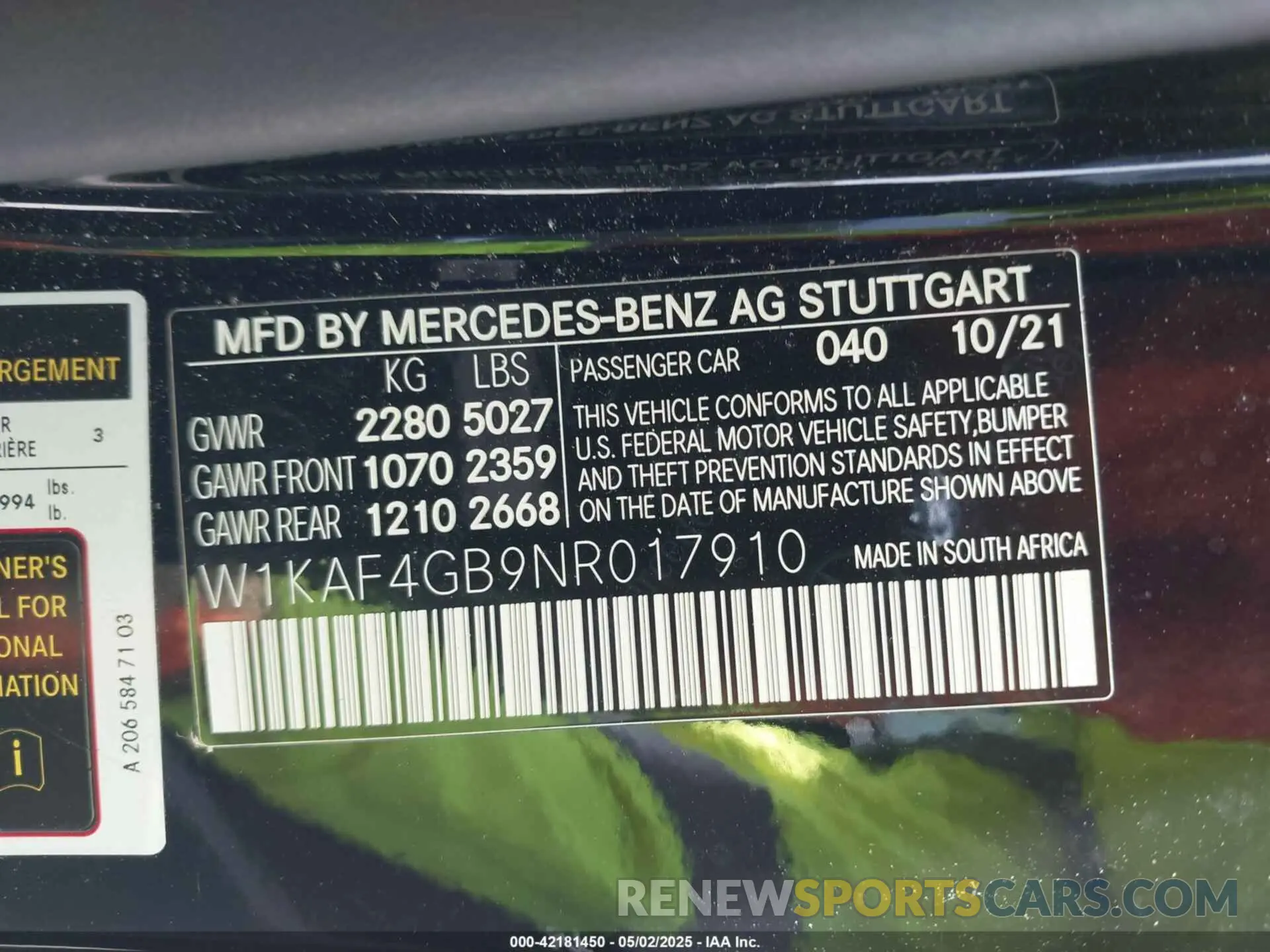 9 Photograph of a damaged car W1KAF4GB9NR017910 MERCEDES-BENZ C 300 2022