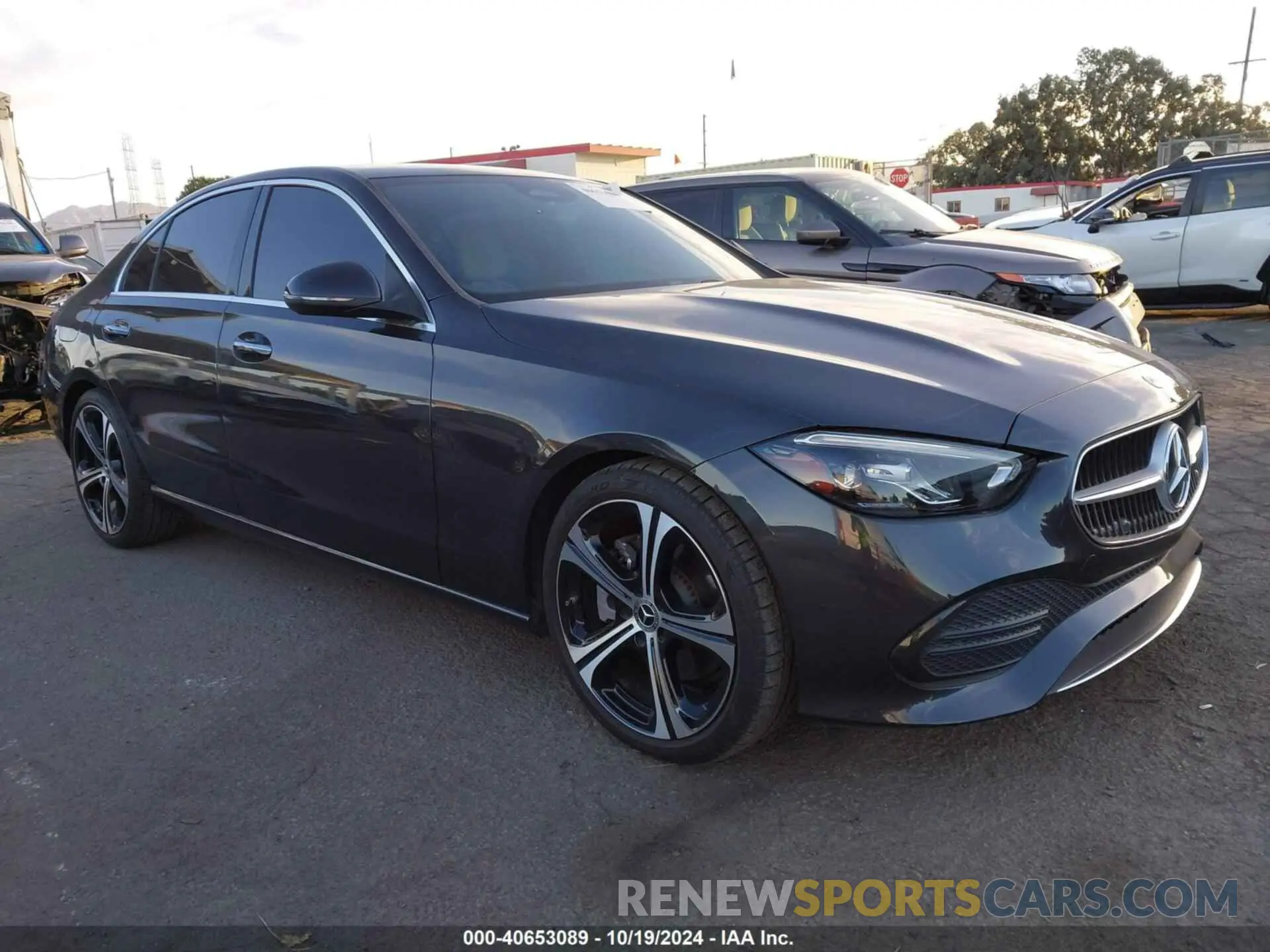 1 Photograph of a damaged car W1KAF4GBXNR055713 MERCEDES-BENZ C 300 2022