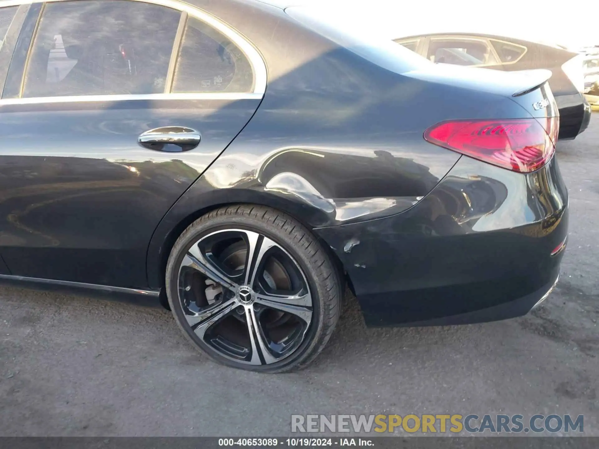 6 Photograph of a damaged car W1KAF4GBXNR055713 MERCEDES-BENZ C 300 2022
