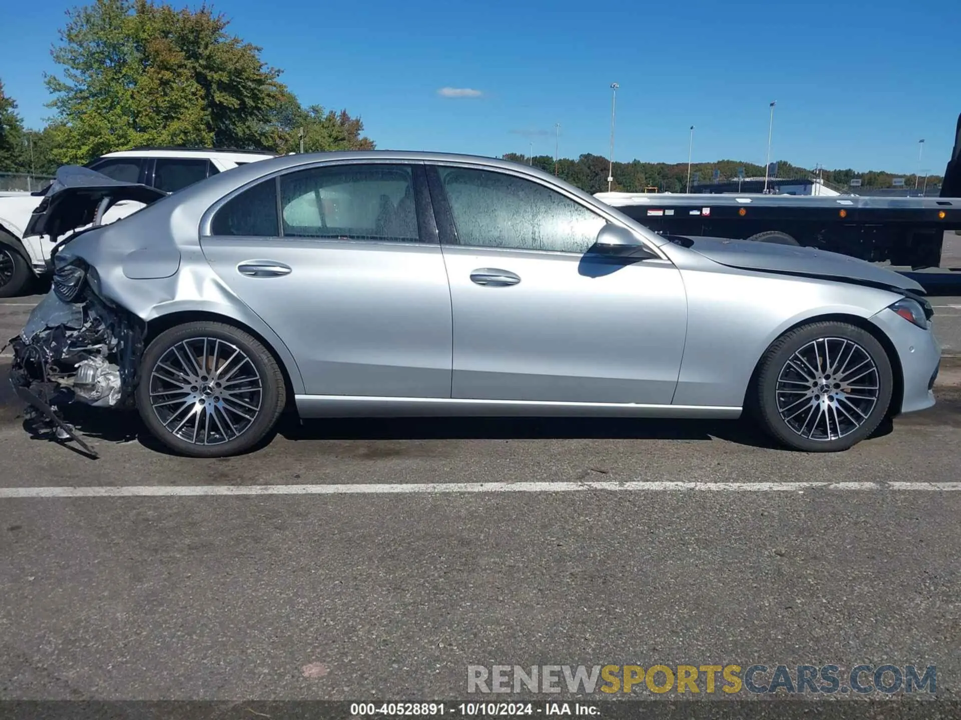 13 Photograph of a damaged car W1KAF4HB2NR052576 MERCEDES-BENZ C 300 2022