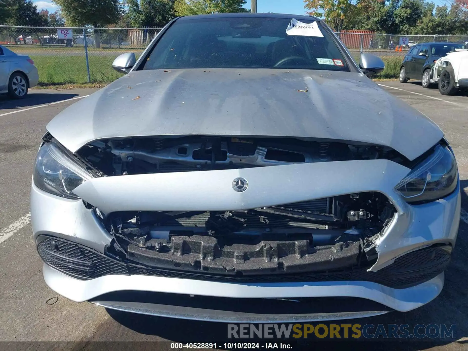 18 Photograph of a damaged car W1KAF4HB2NR052576 MERCEDES-BENZ C 300 2022