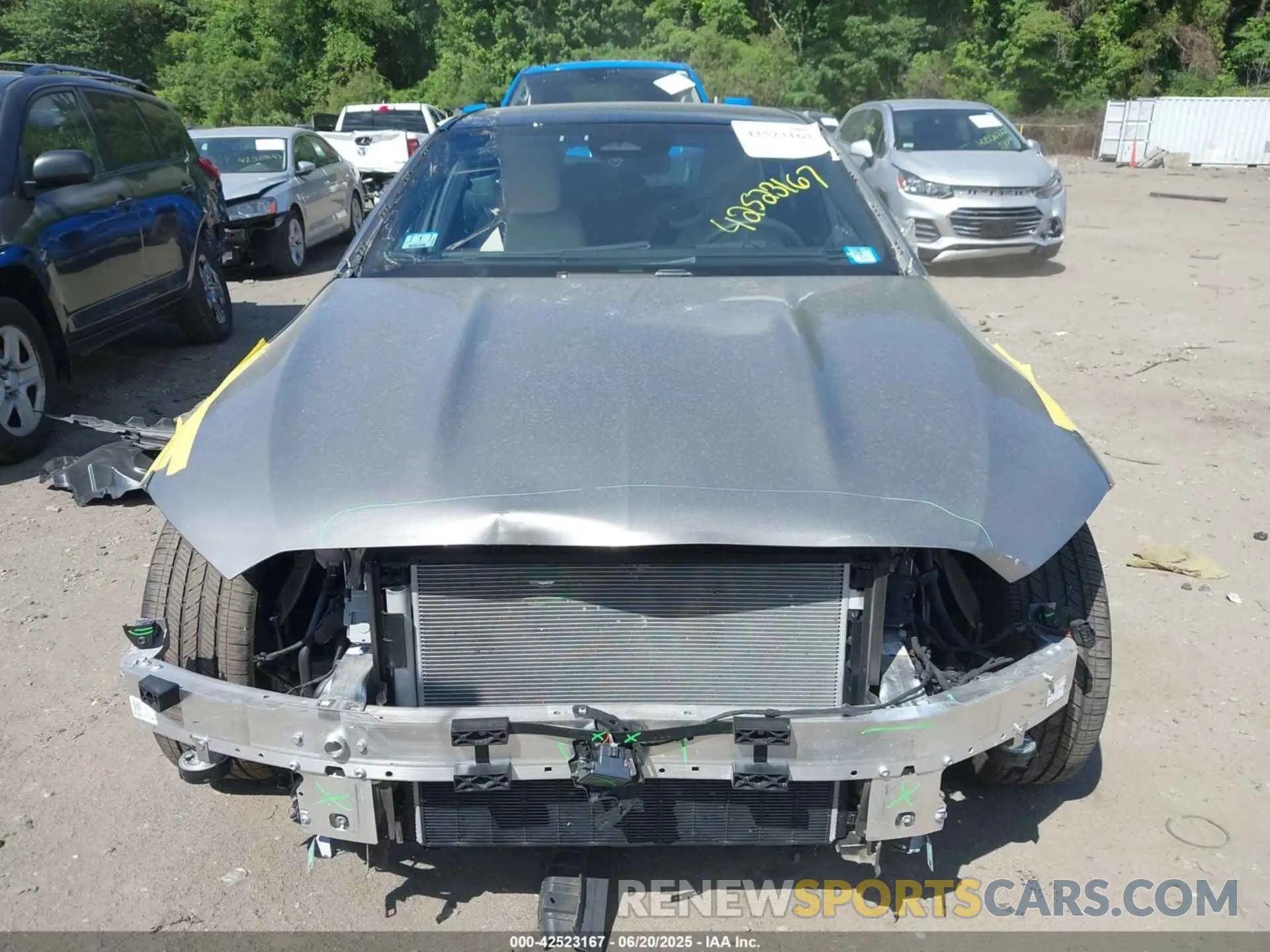 13 Photograph of a damaged car W1KAF4HB2NR062167 MERCEDES-BENZ C 300 2022
