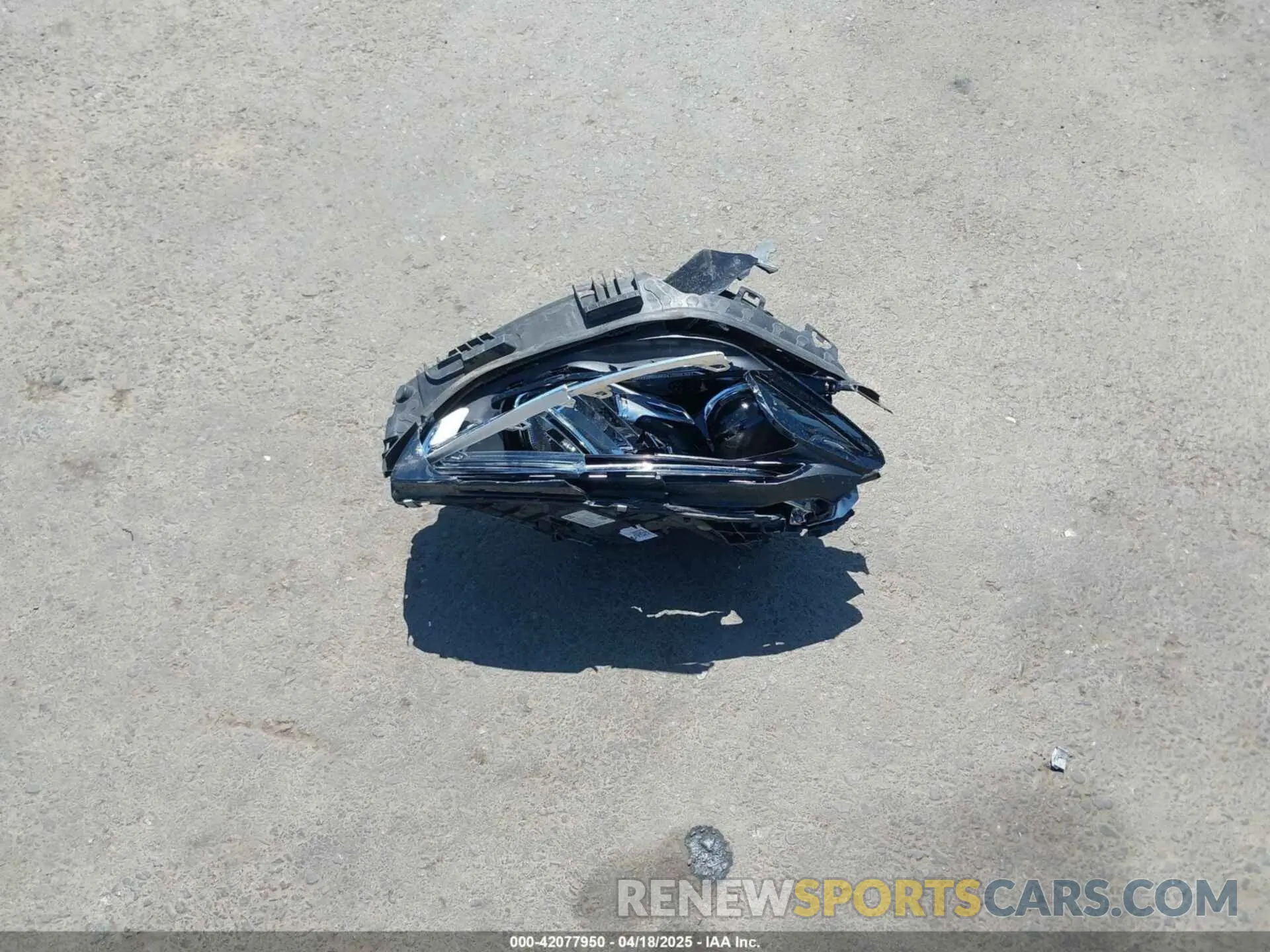 12 Photograph of a damaged car W1KAF4HB4NR011074 MERCEDES-BENZ C 300 2022