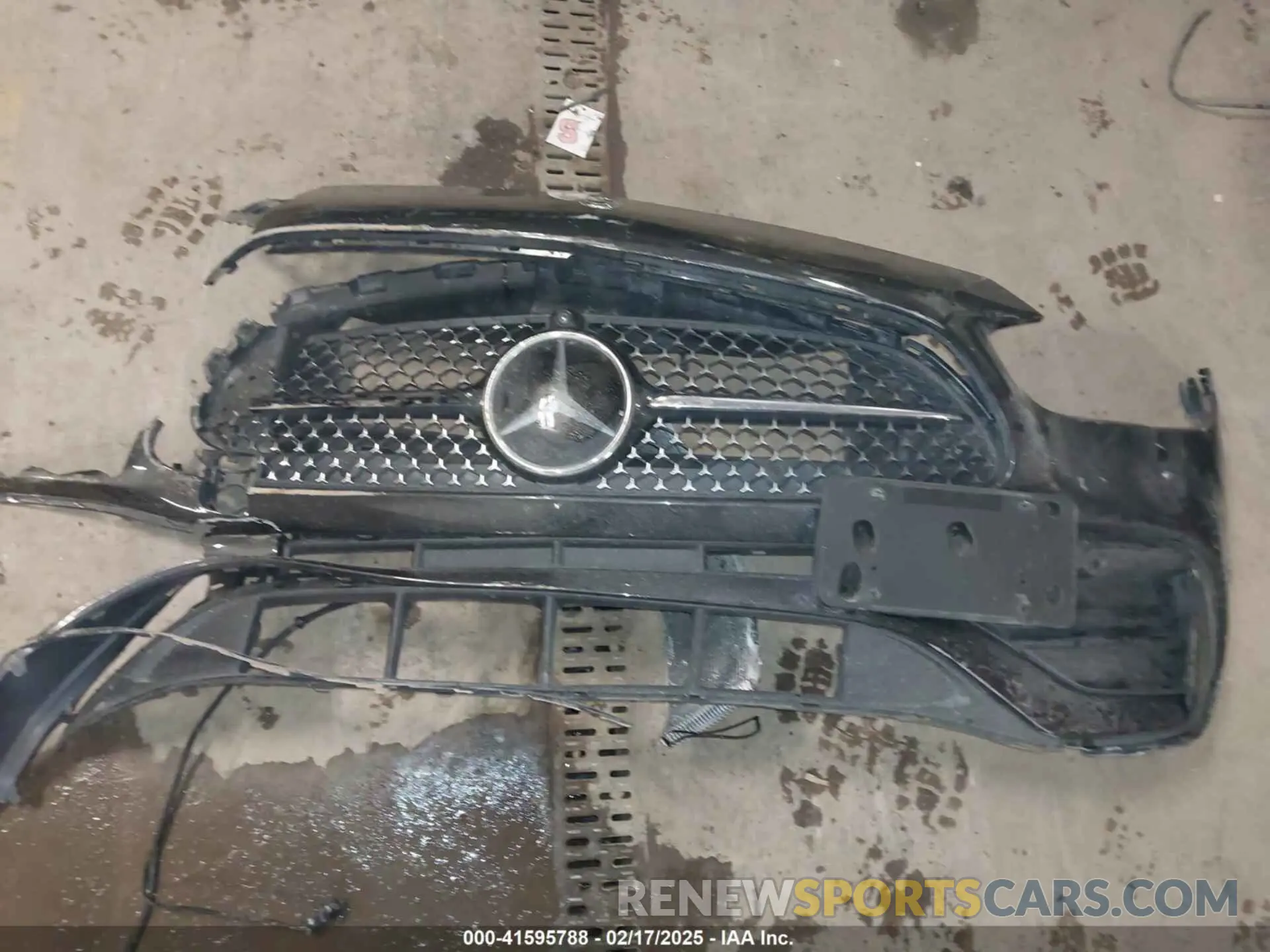 12 Photograph of a damaged car W1KAF4HB5NR013111 MERCEDES-BENZ C 300 2022