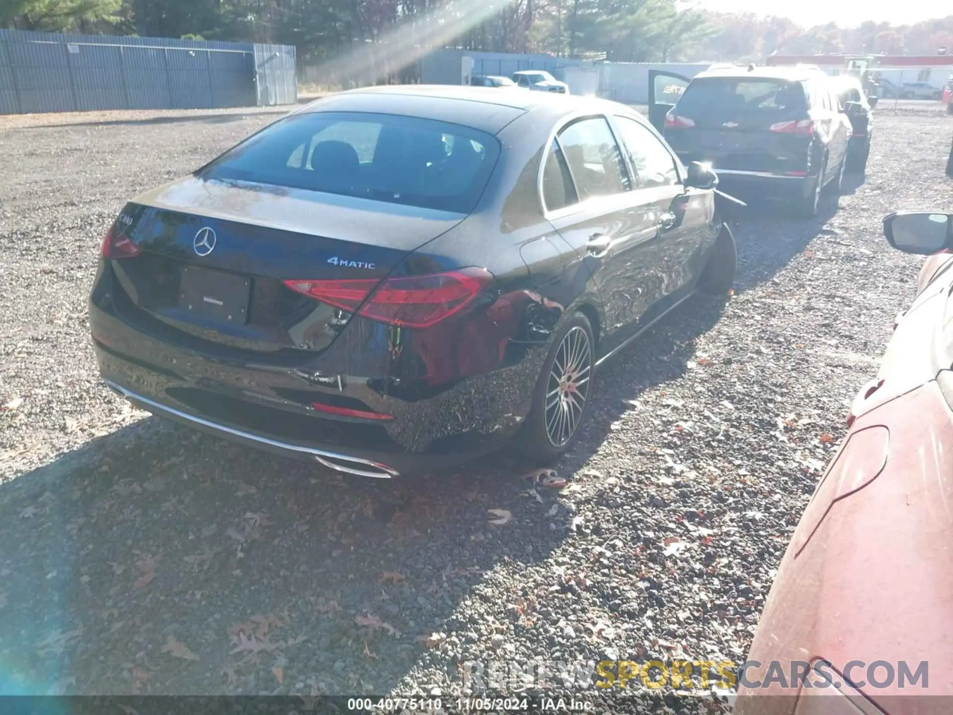 4 Photograph of a damaged car W1KAF4HB6NR064018 MERCEDES-BENZ C 300 2022