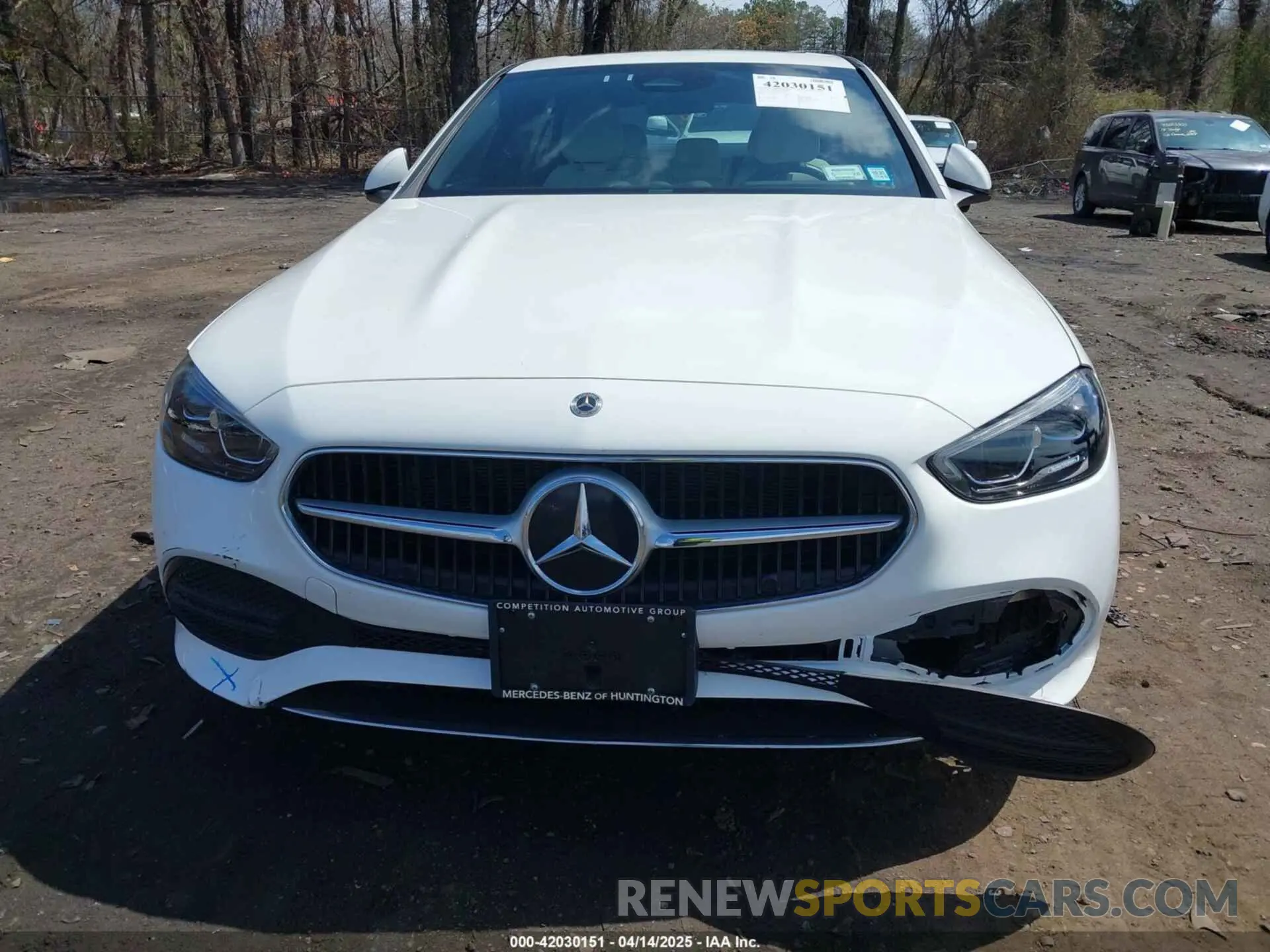 12 Photograph of a damaged car W1KAF4HB7NR034008 MERCEDES-BENZ C 300 2022