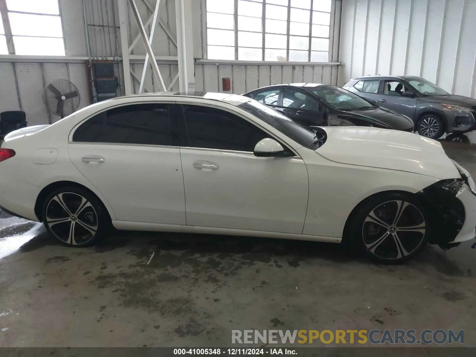 12 Photograph of a damaged car W1KAF4HB8NR061119 MERCEDES-BENZ C 300 2022