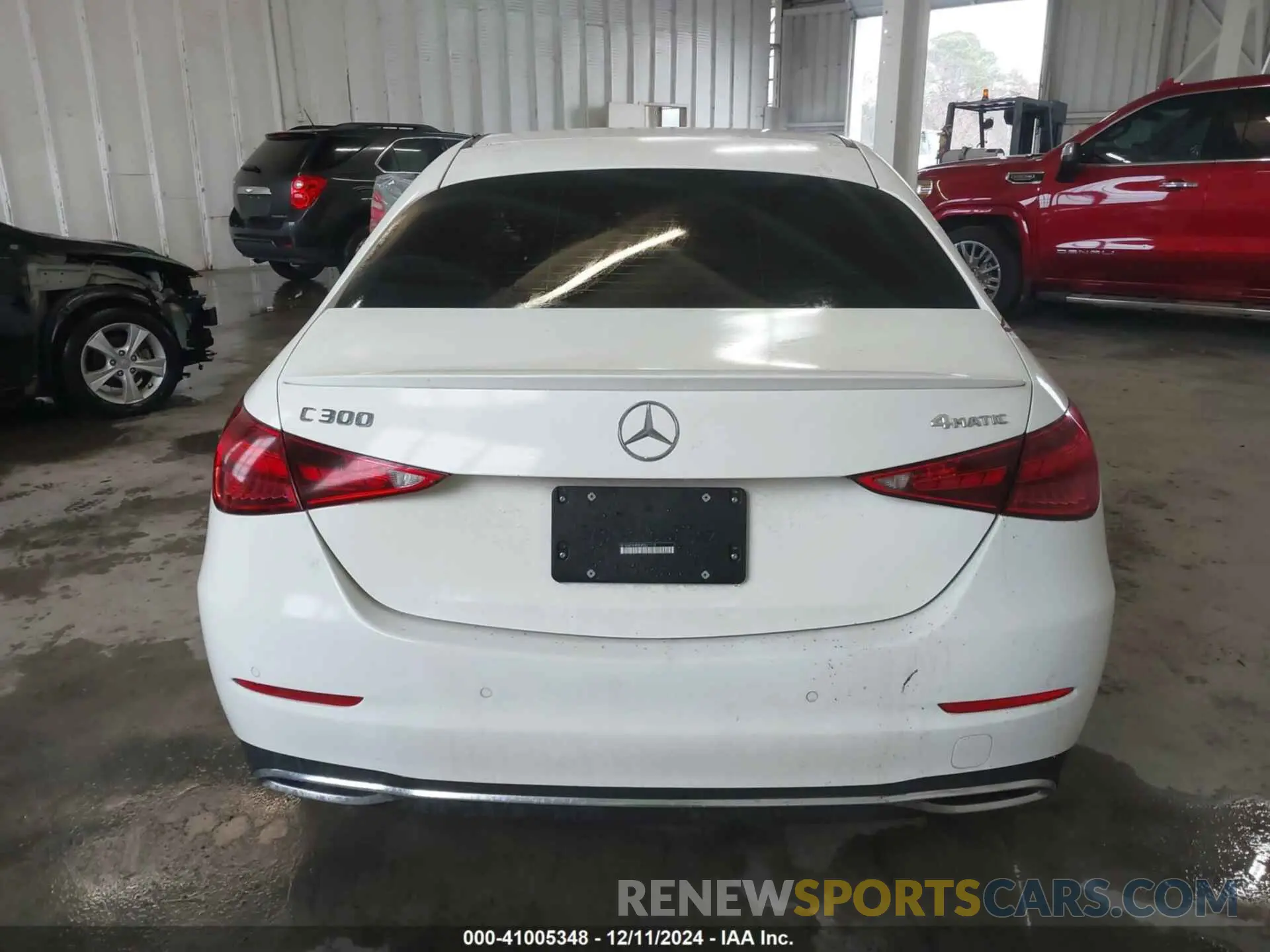 15 Photograph of a damaged car W1KAF4HB8NR061119 MERCEDES-BENZ C 300 2022