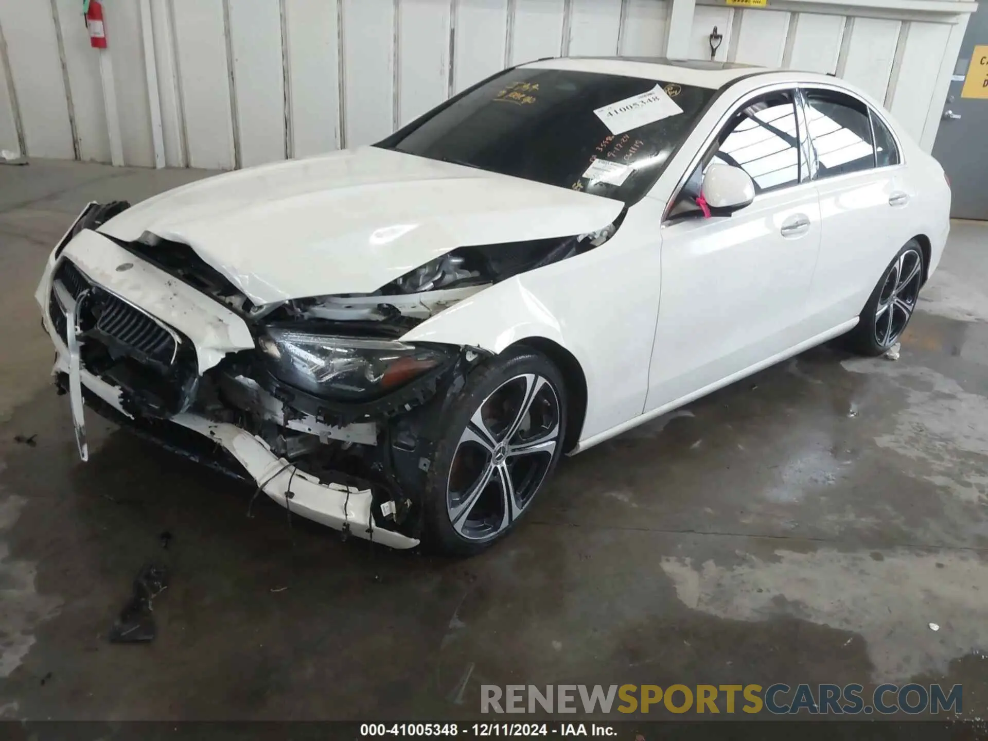 2 Photograph of a damaged car W1KAF4HB8NR061119 MERCEDES-BENZ C 300 2022