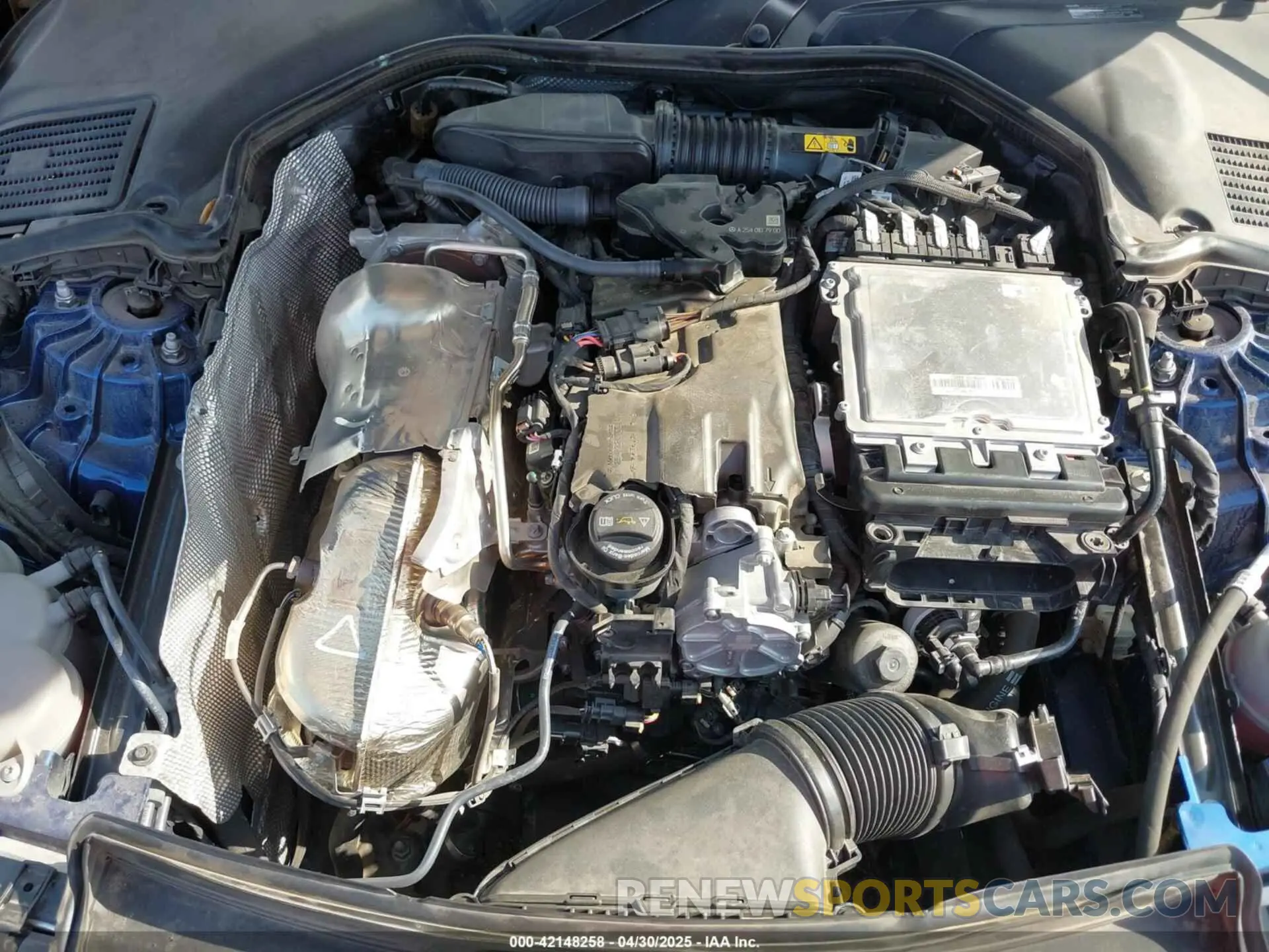 10 Photograph of a damaged car W1KAF4GB1PR104591 MERCEDES-BENZ C 300 2023