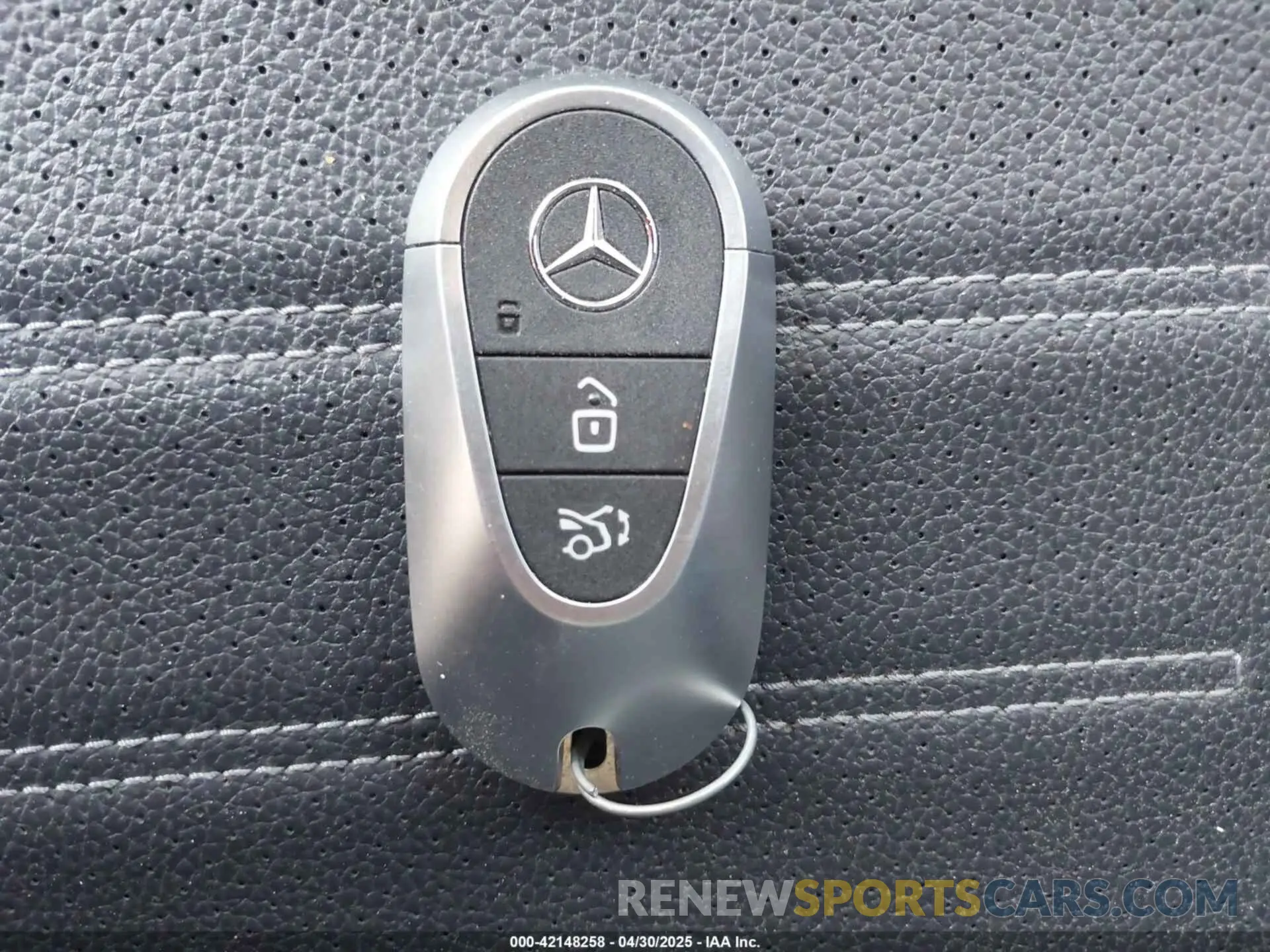11 Photograph of a damaged car W1KAF4GB1PR104591 MERCEDES-BENZ C 300 2023