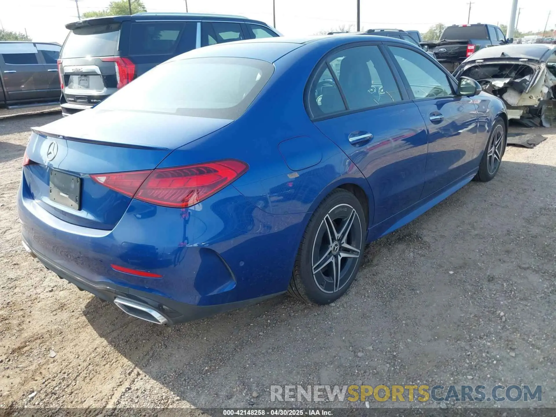 4 Photograph of a damaged car W1KAF4GB1PR104591 MERCEDES-BENZ C 300 2023