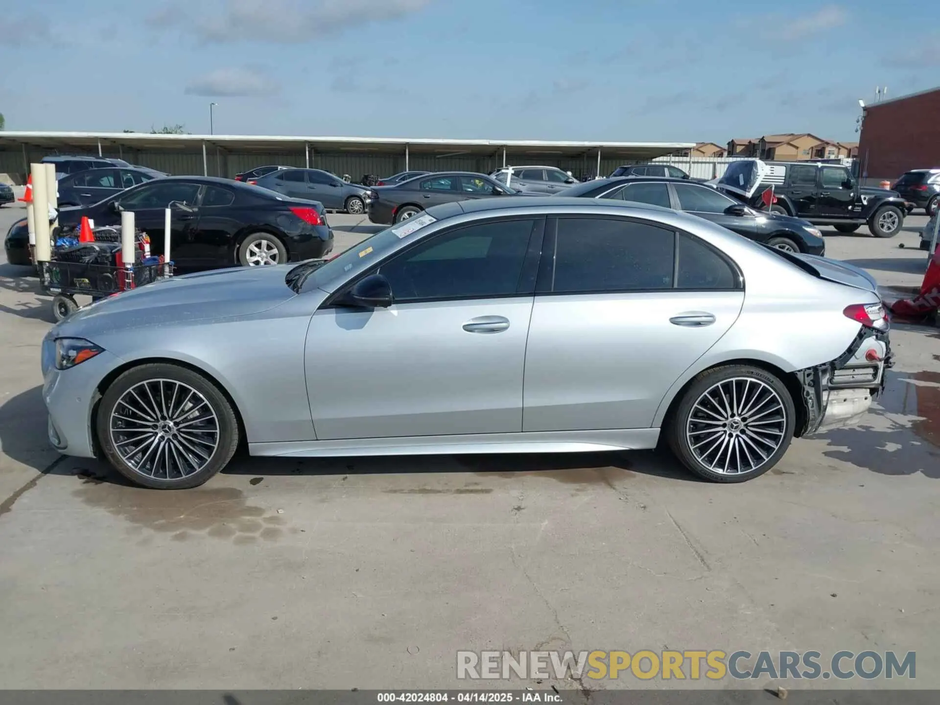 14 Photograph of a damaged car W1KAF4GB3PR106522 MERCEDES-BENZ C 300 2023