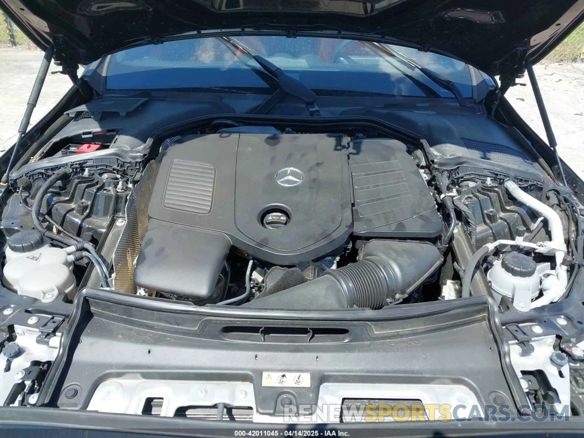 10 Photograph of a damaged car W1KAF4GB3PR134336 MERCEDES-BENZ C 300 2023