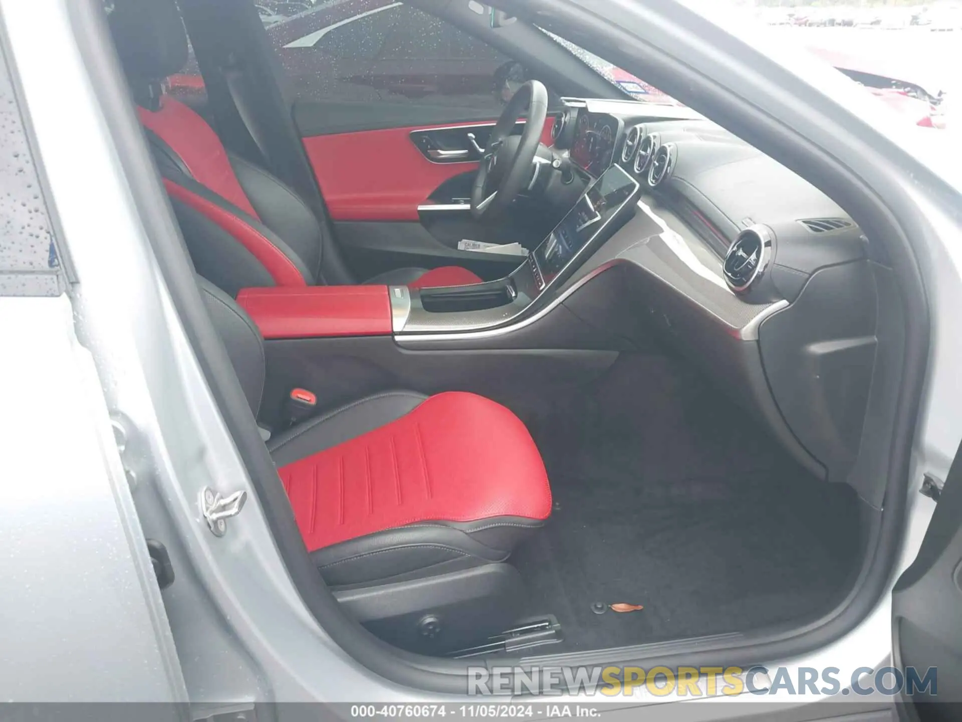 5 Photograph of a damaged car W1KAF4GB3PR147295 MERCEDES-BENZ C 300 2023