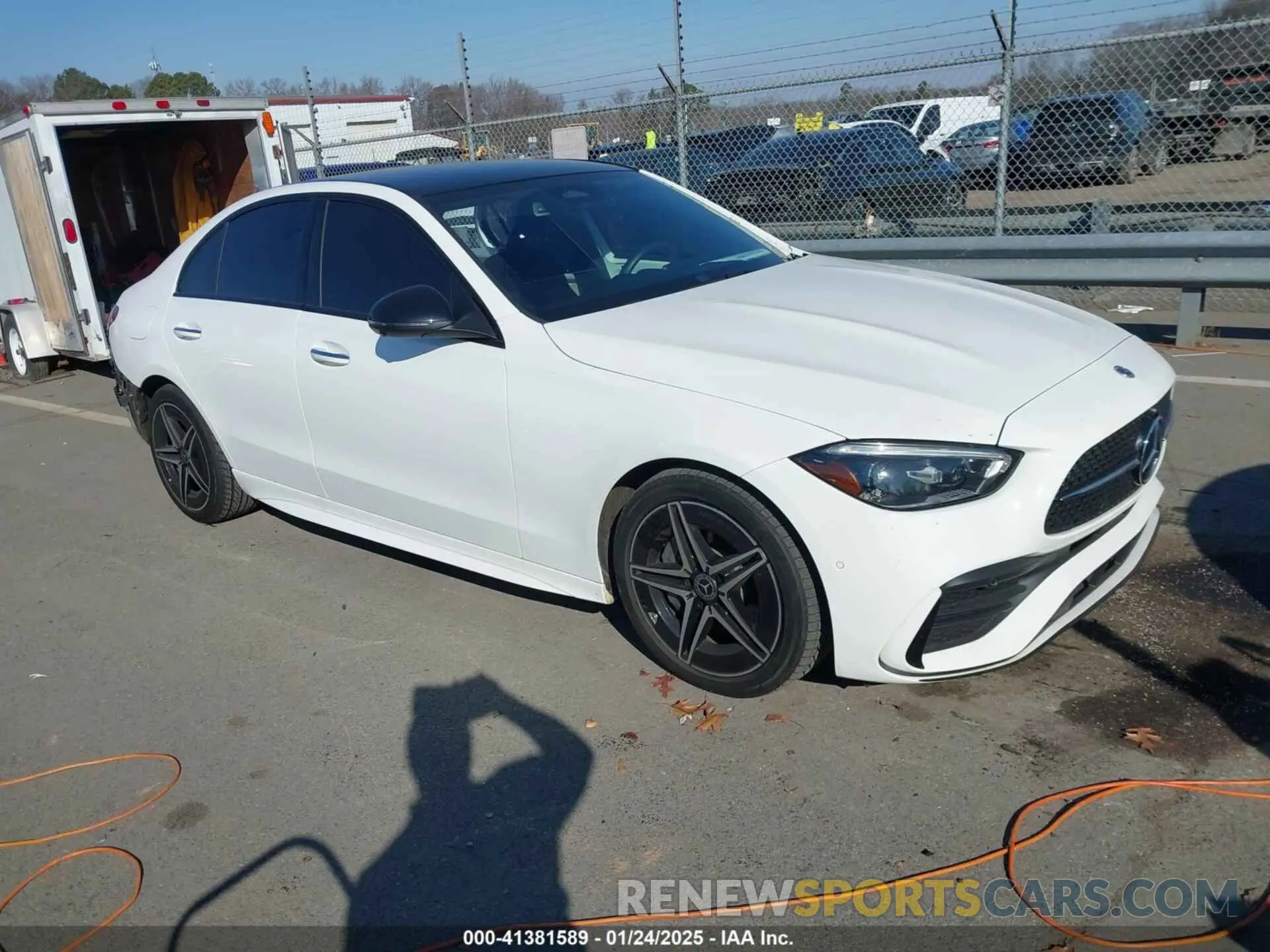 1 Photograph of a damaged car W1KAF4GB4PR108957 MERCEDES-BENZ C 300 2023