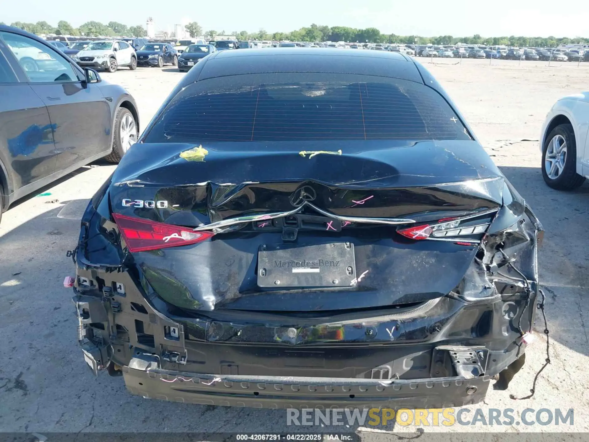 16 Photograph of a damaged car W1KAF4GB5PR139666 MERCEDES-BENZ C 300 2023