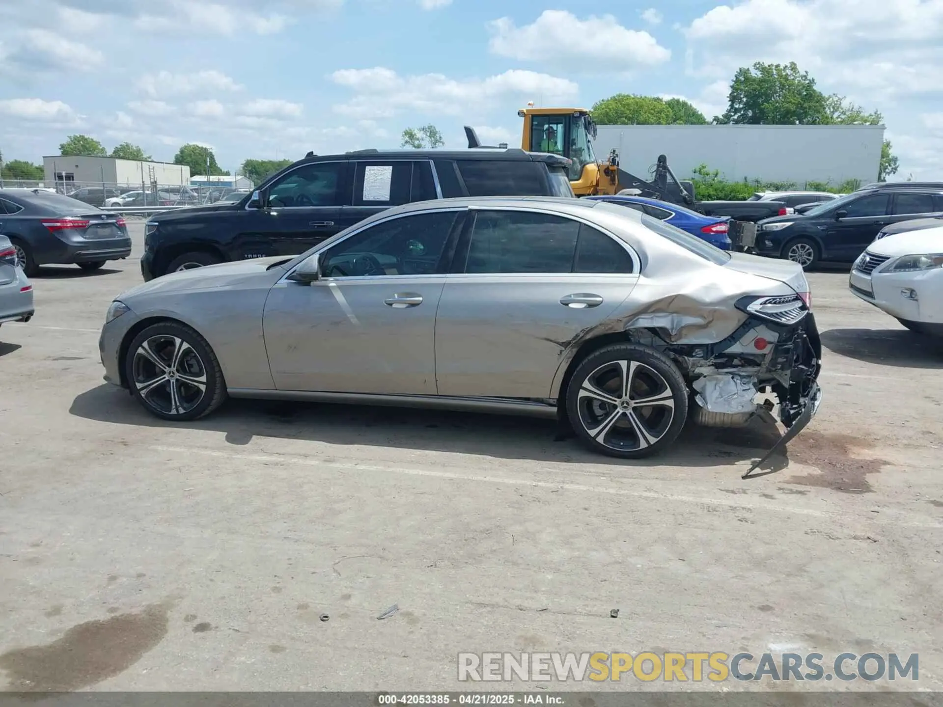 14 Photograph of a damaged car W1KAF4GB6PR150935 MERCEDES-BENZ C 300 2023